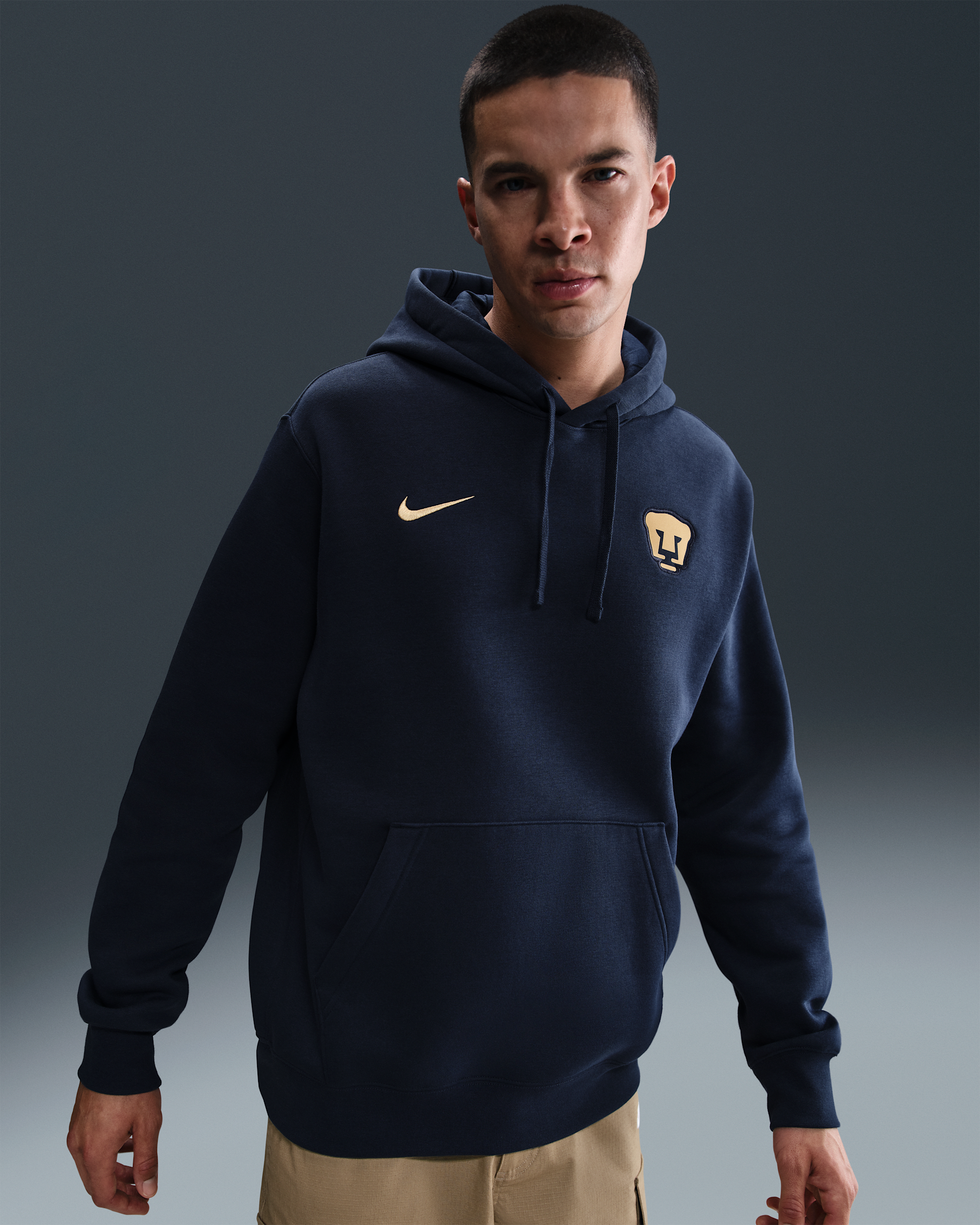 Sudadera con gorro sin cierre de fútbol Nike para hombre Pumas UNAM Club - Obsidiana/Oro club