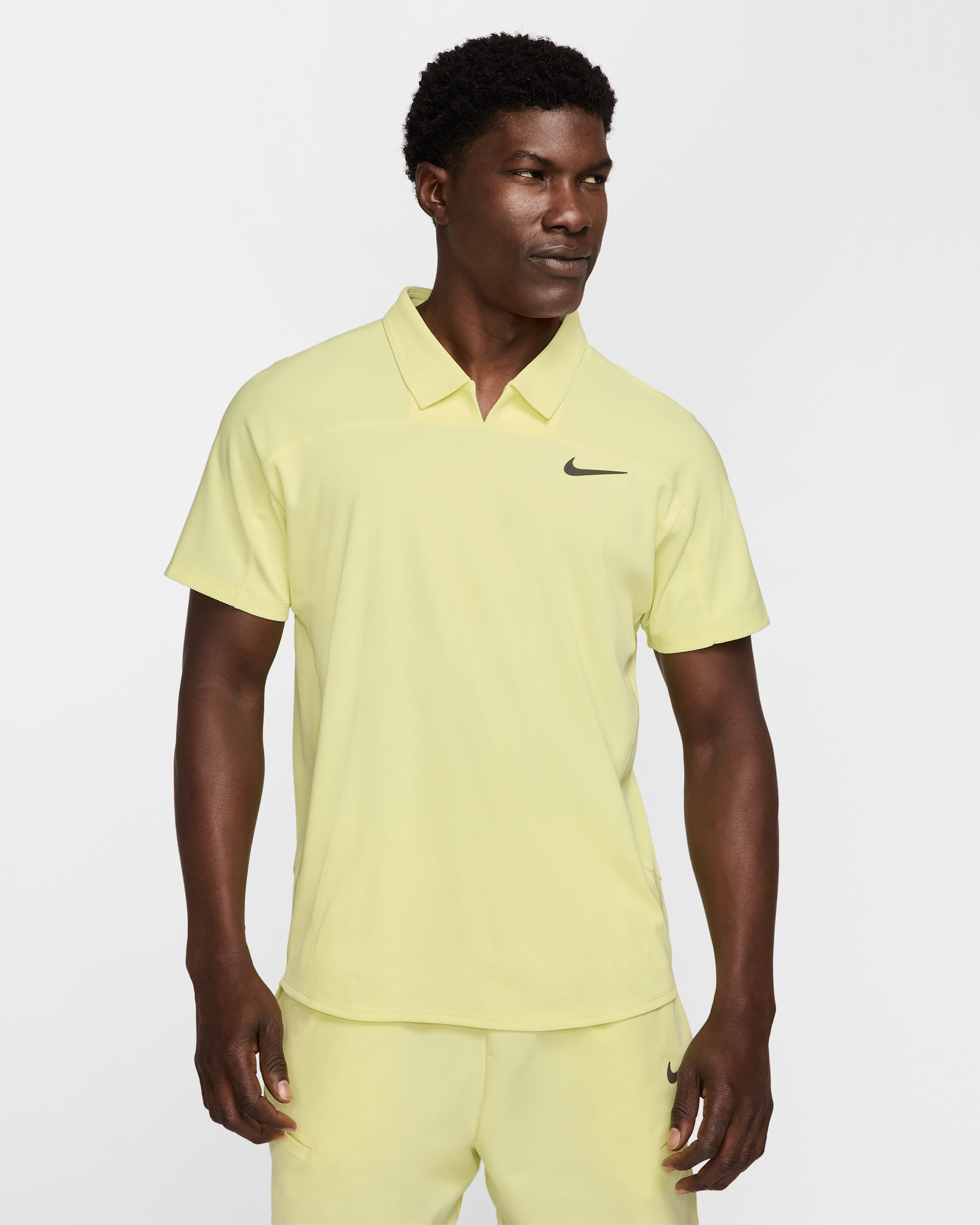 Polo de tenis Dri-FIT ADV para hombre Nike Court Slam - Verde luminoso/Ceniza medio