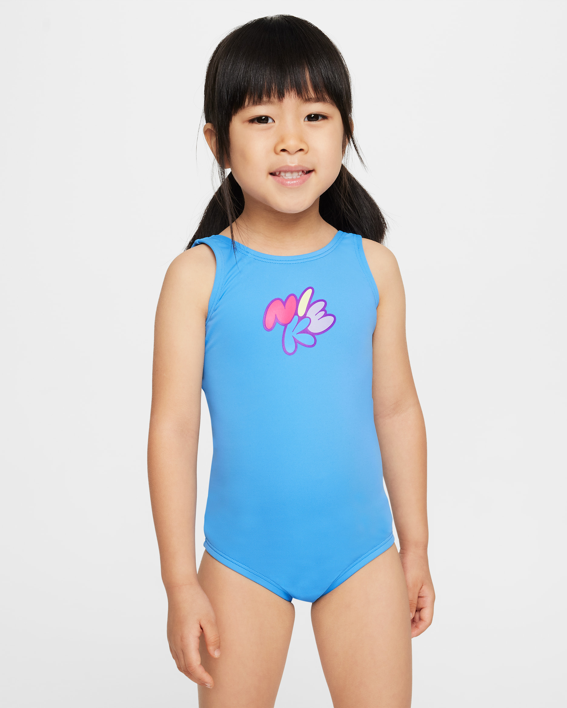 Traje de baño de una pieza con diseño de espalda en U para niñas talla pequeña Nike Swim - Azul universitario/Morado vivo/Hiperrosa/Negro