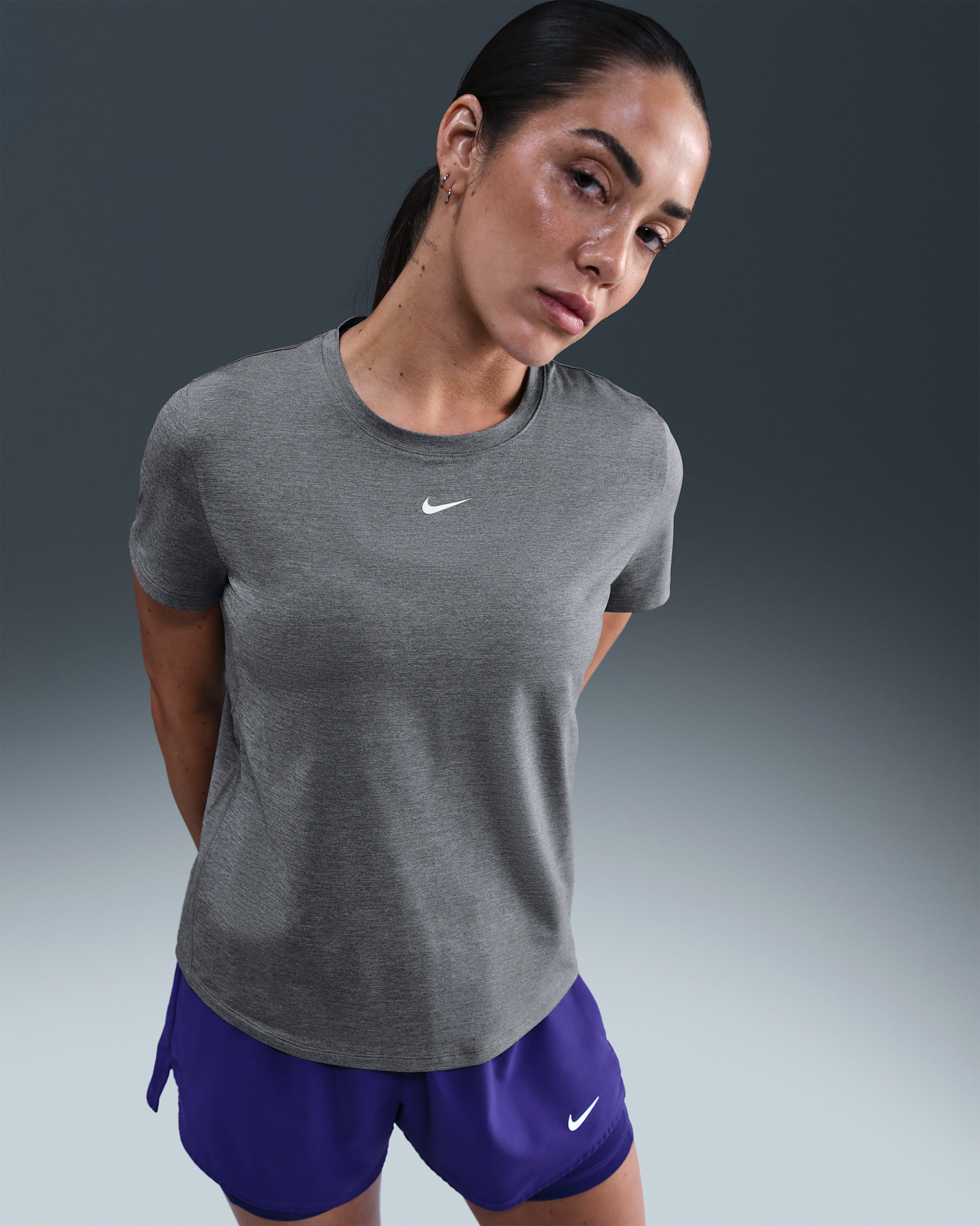Nike One Classic Dri-FIT Kurzarm-Oberteil für Damen - Smoke Grey/Heather/Weiß