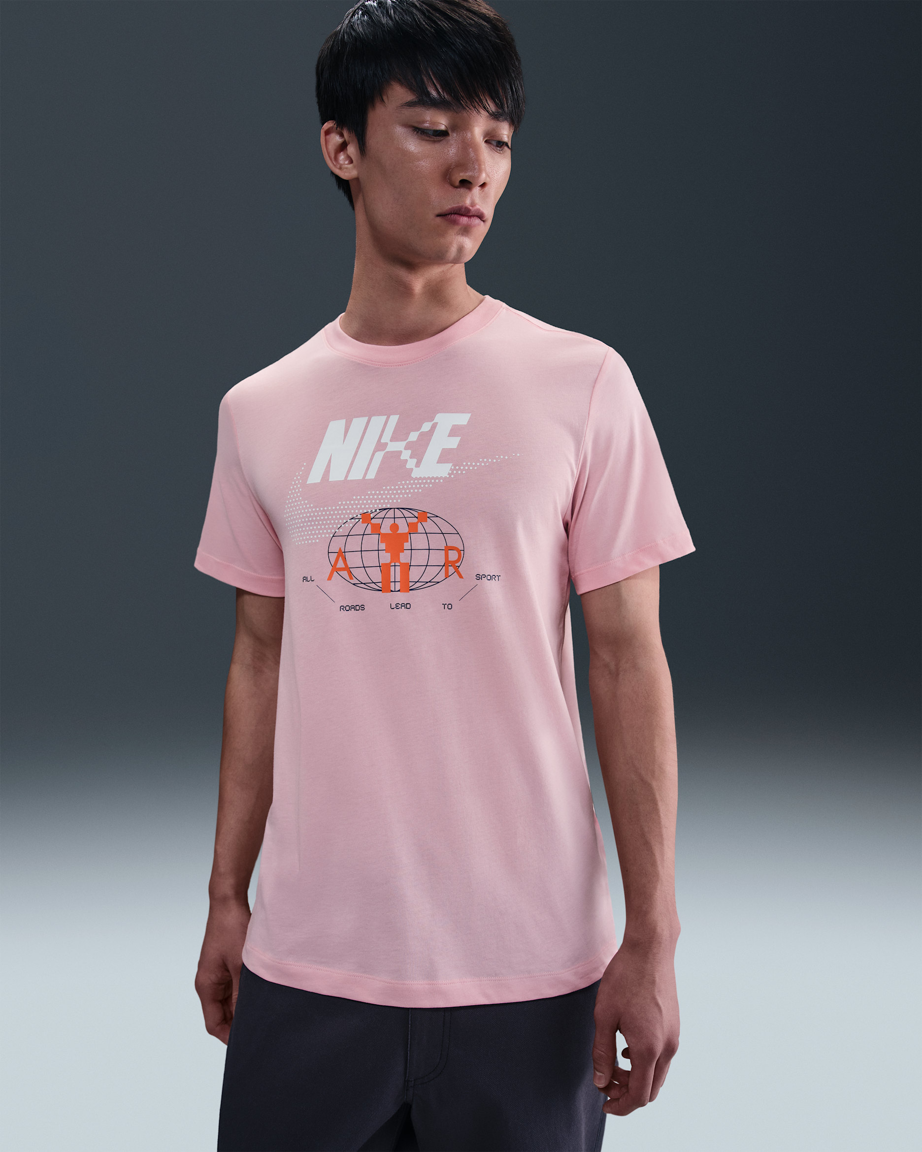Nike Sportswear Men's T-Shirt - Medium Soft Pink