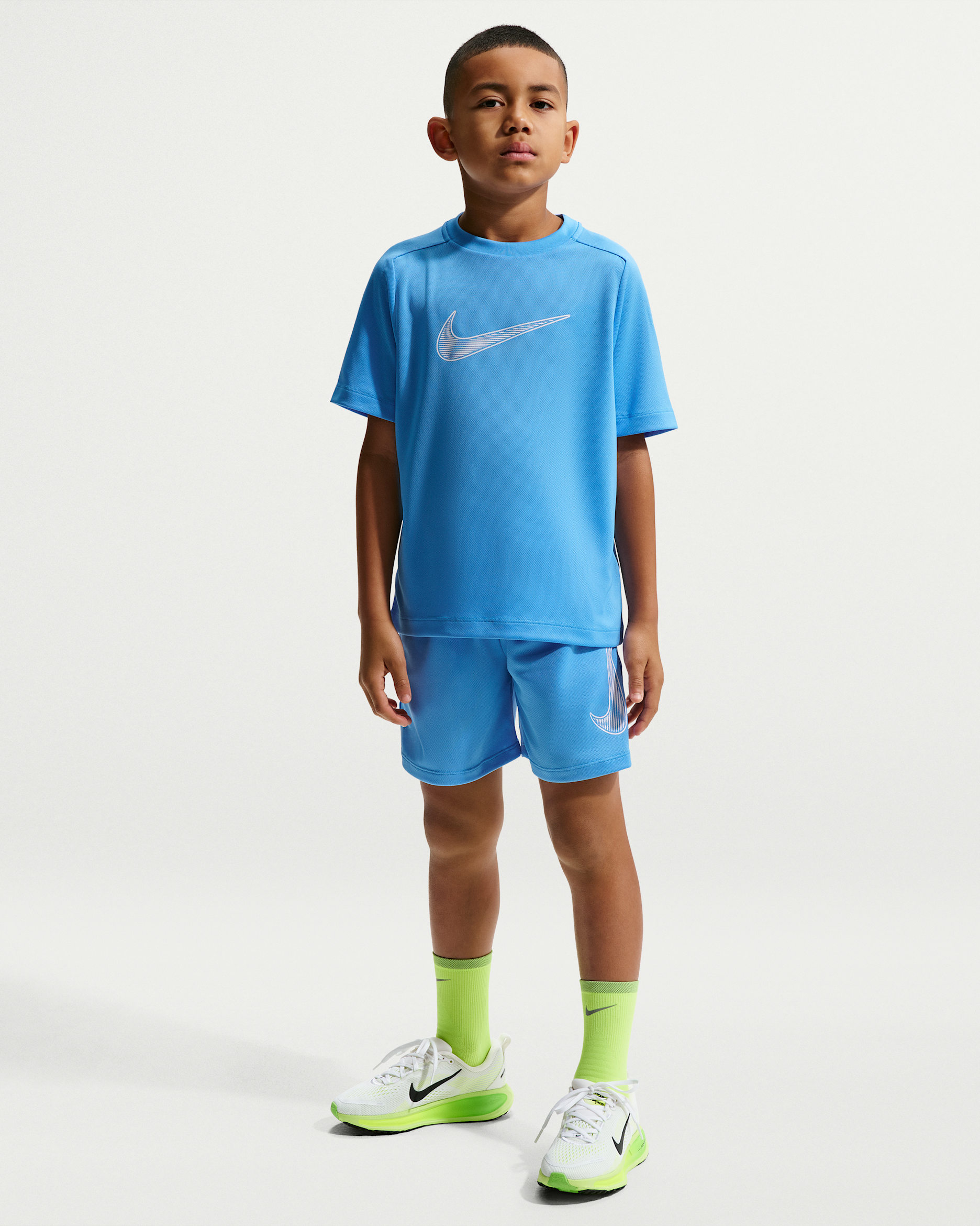 Nike Multi Older Kids' (Boys') Dri-FIT Training Shorts - University Blue/White