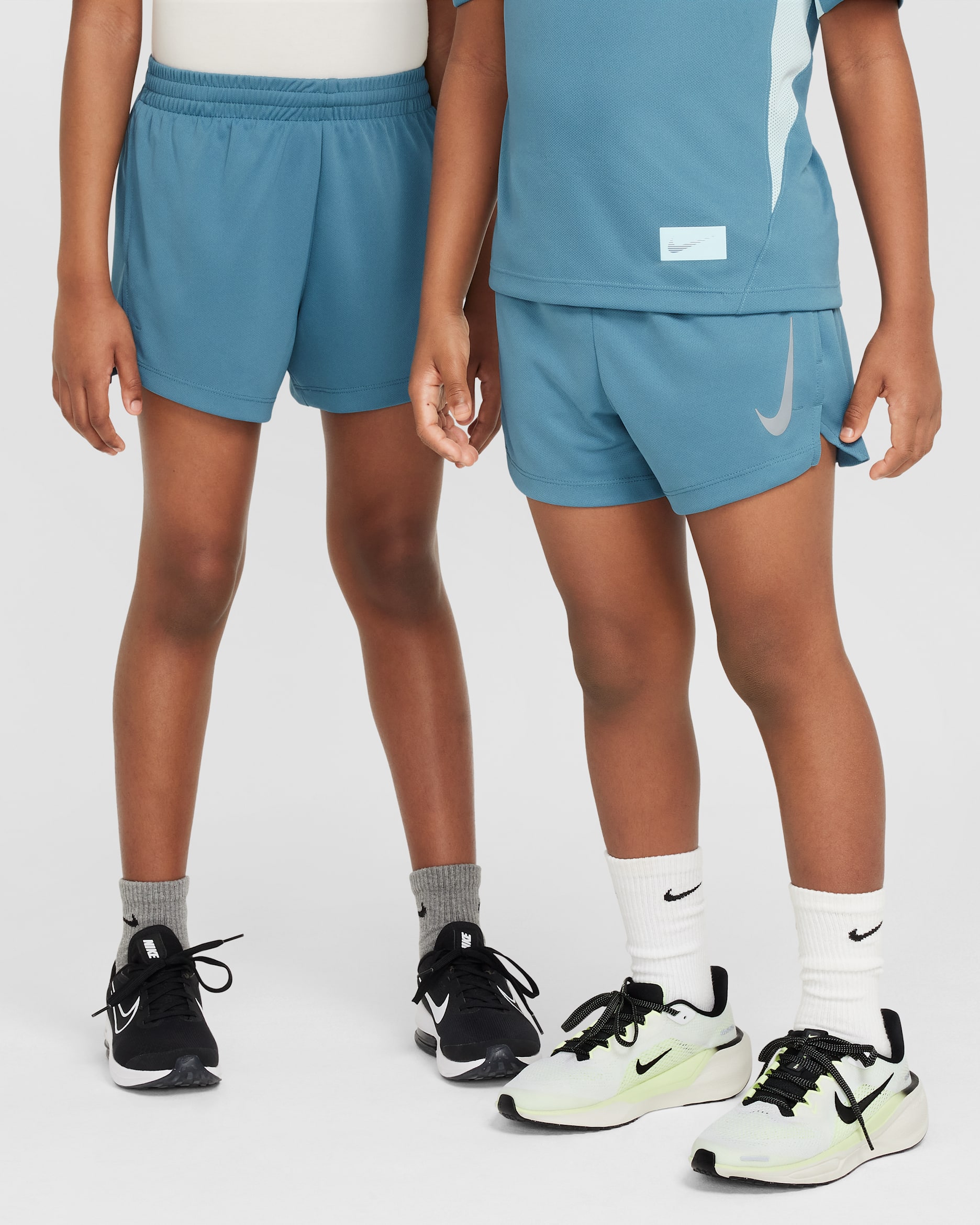 Nike Multi Older Kids' (Boys') Dri-FIT Split Shorts - Smoky Blue/Black