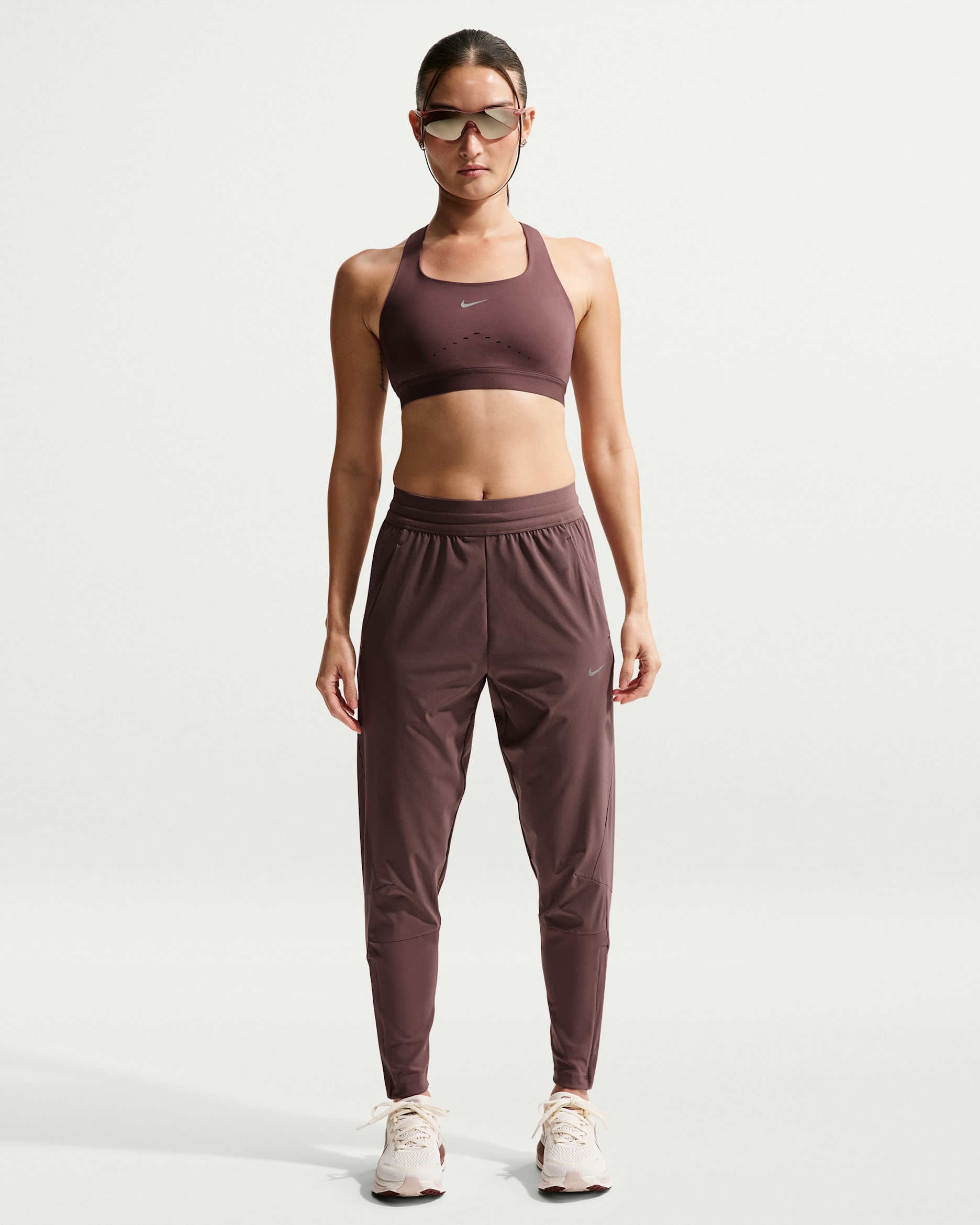 나이키 스위프트 여성 드라이 핏 미드라이즈 러닝 팬츠 - 타투