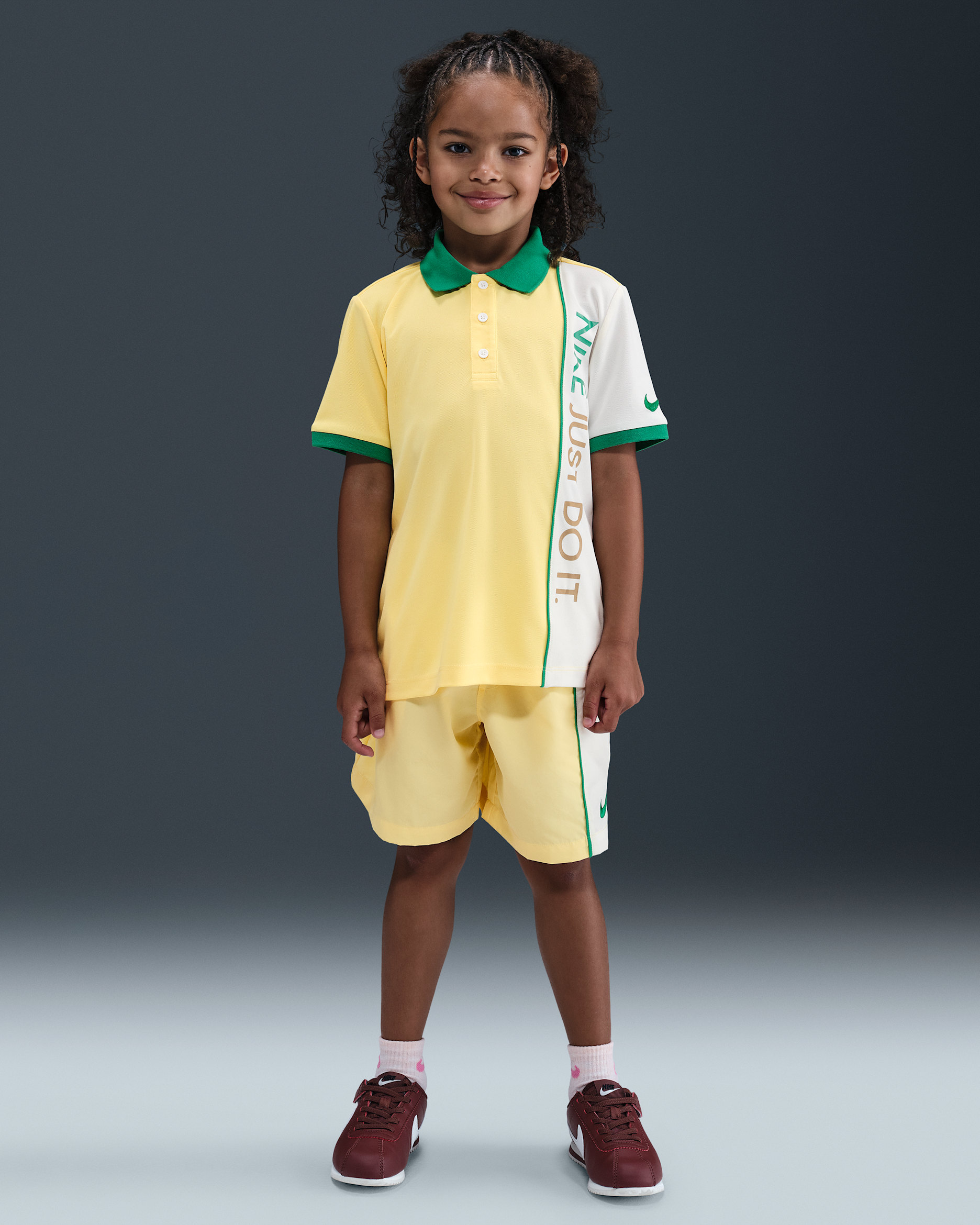 Conjunto de scooter de dos piezas para niños de preescolar Nike Red Dri-FIT - Verde estadio