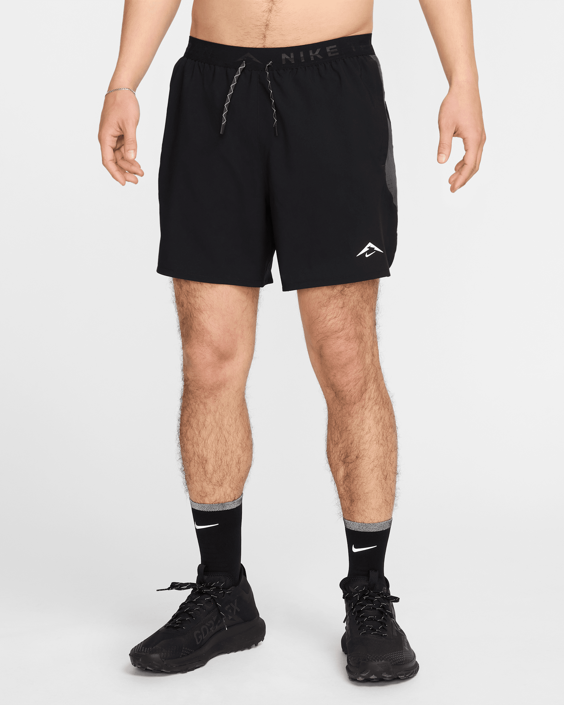 ナイキ トレイル メンズ Dri-FIT 15cm ランニングショートパンツ (インナー付き) - ブラック/アンスラサイト/アンスラサイト/サミットホワイト