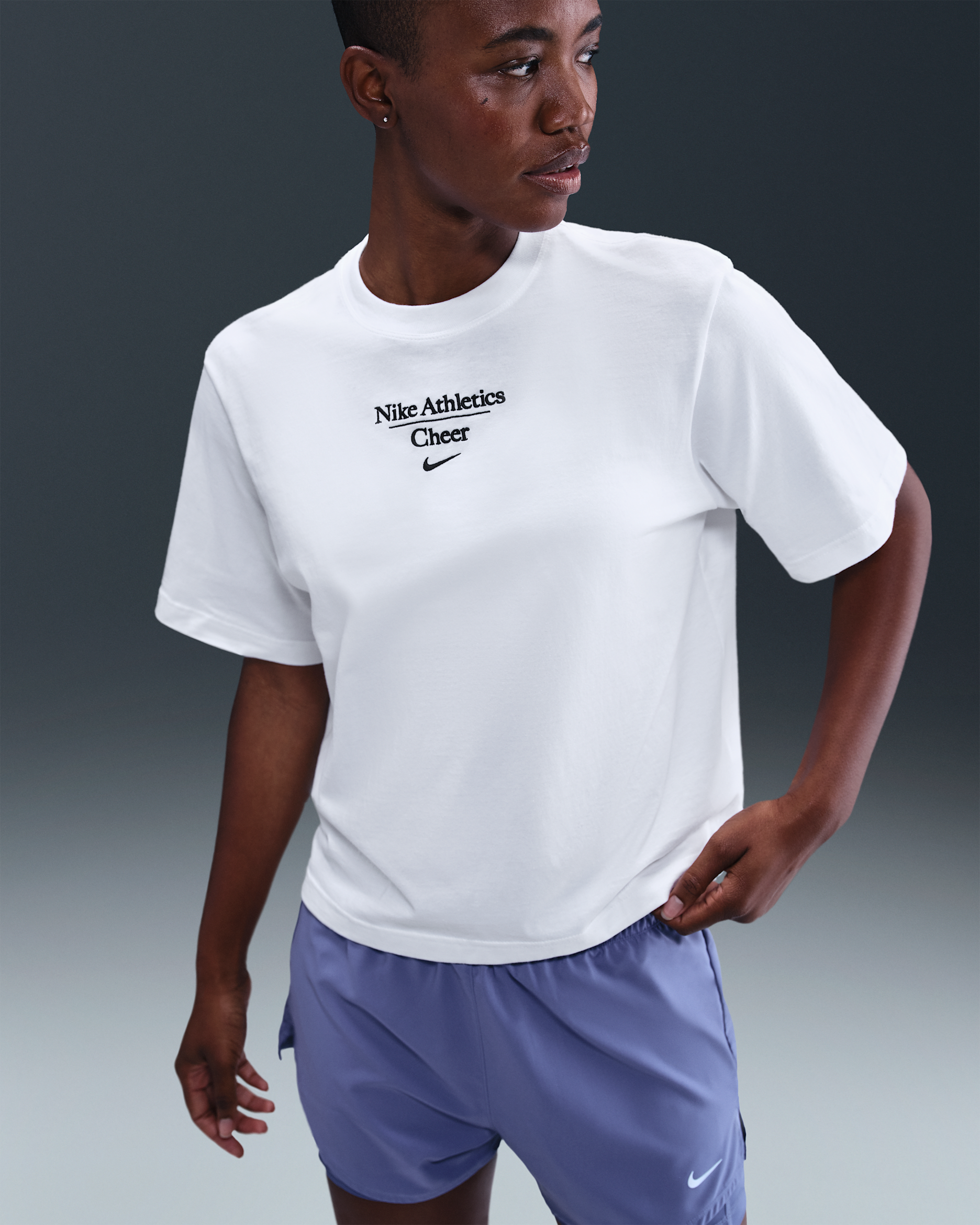 Playera de corte cuadrado para mujer Nike Cheer - Blanco