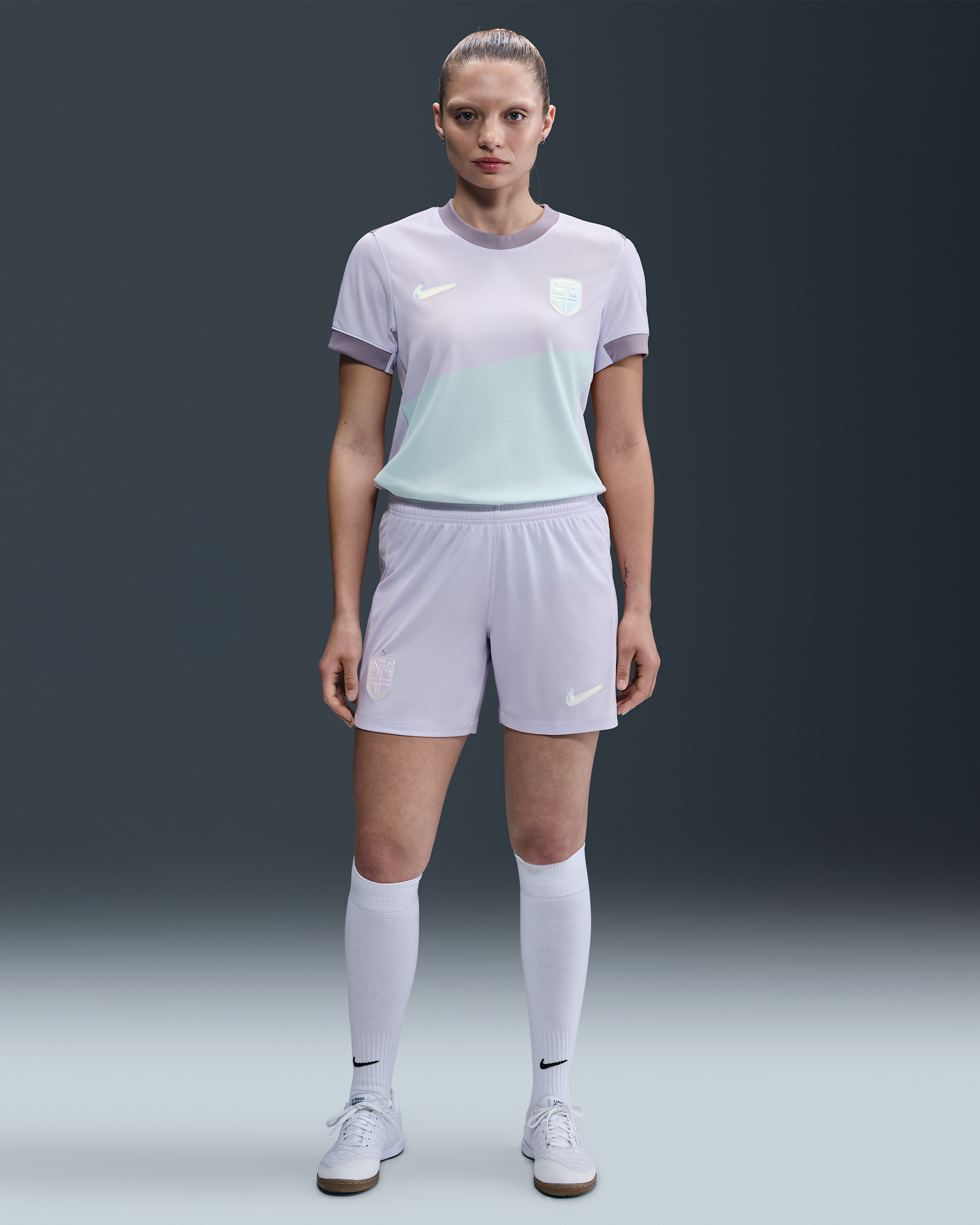 Noorwegen 2025/26 Stadium Uit Nike Dri-FIT replicavoetbalshorts voor dames - Amethyst Tint/Wit