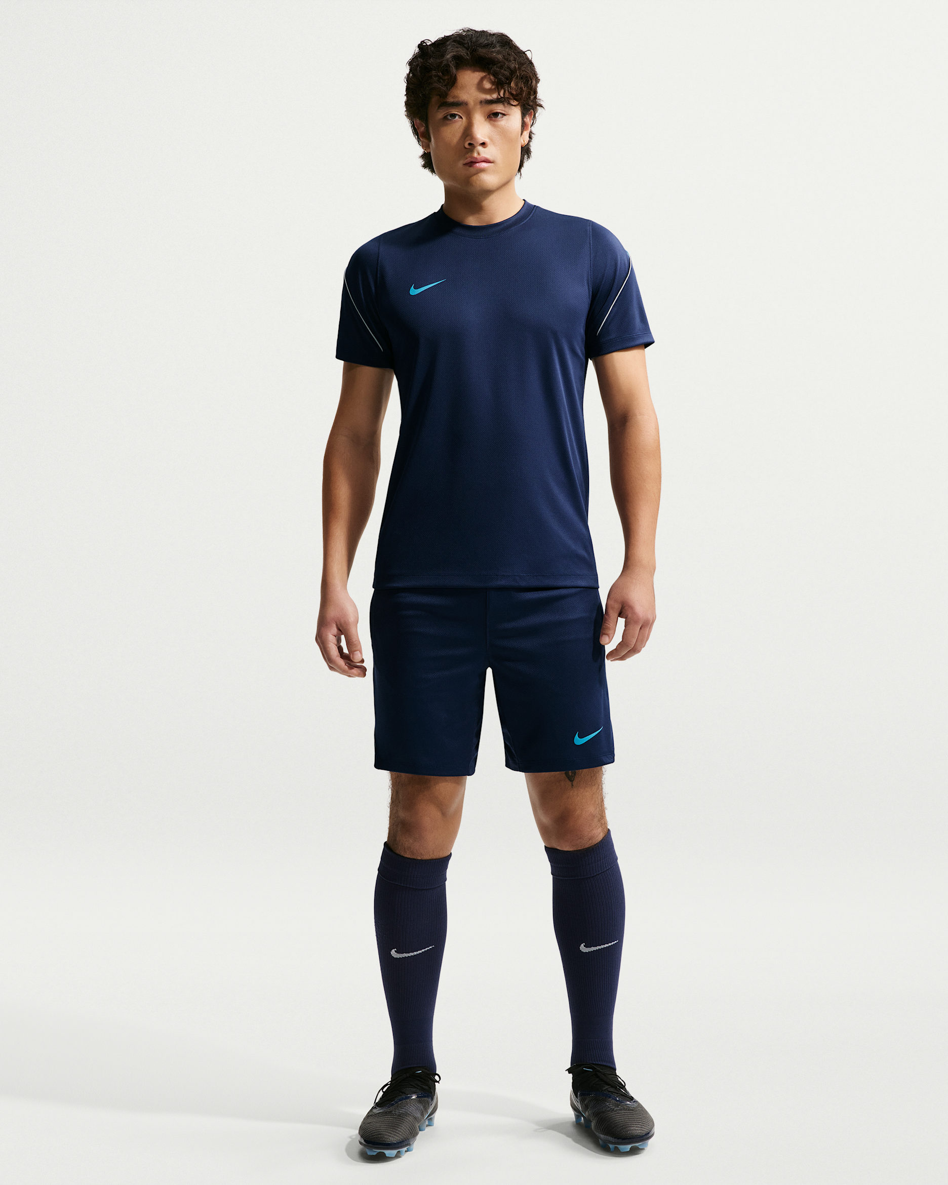 ナイキ ストライク メンズ Dri-FIT サッカーショートパンツ - ミッドナイトネイビー/ビビッドスカイ/ビビッドスカイ/ビビッドスカイ