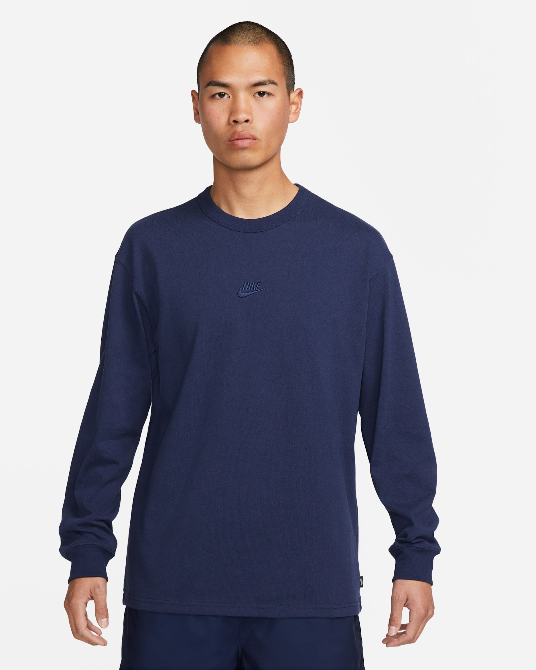 Nike Sportswear Premium Essentials Men's Long-Sleeve T-Shirt - Midnight Navy