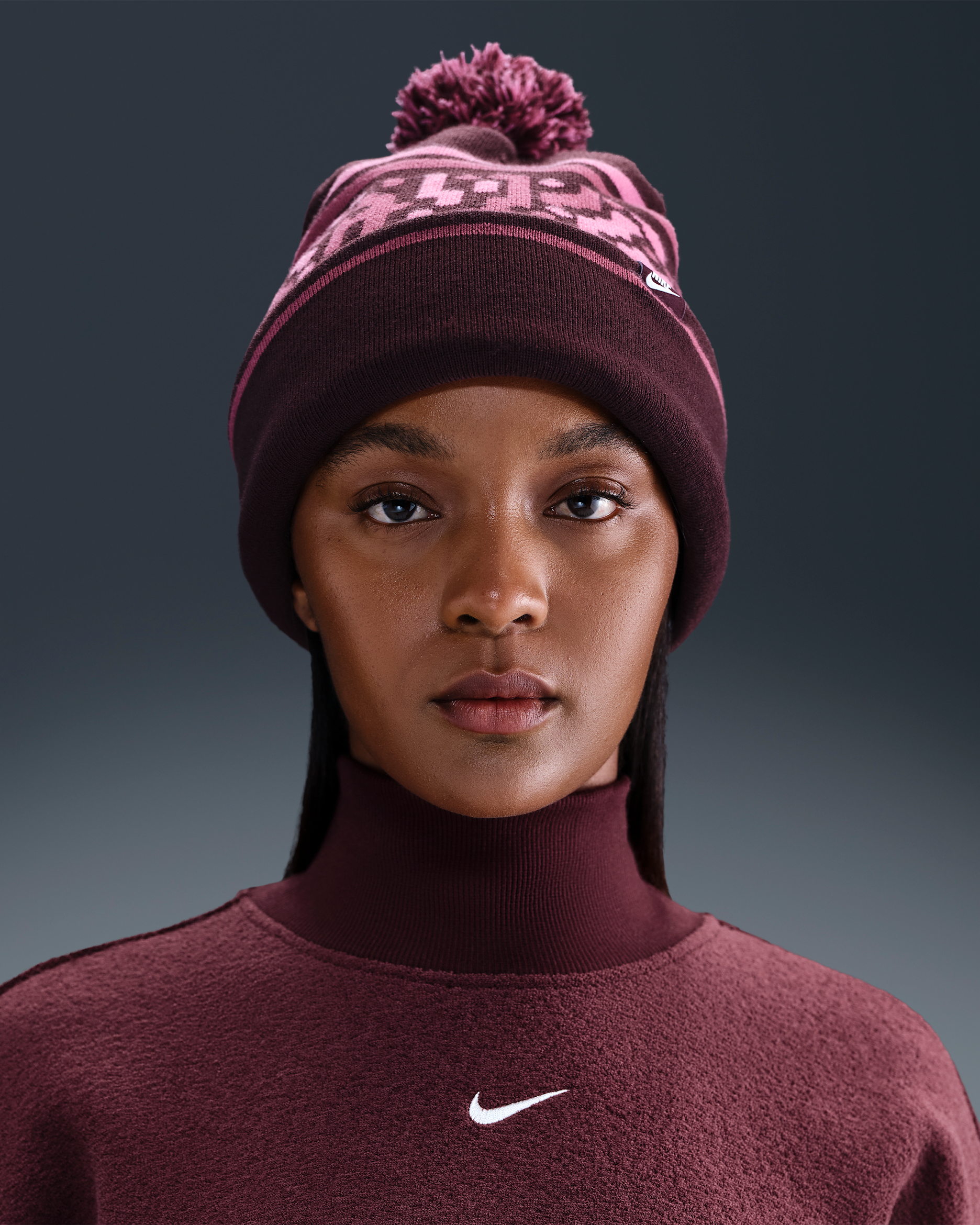 Nike Peak Outdoor Beanie - Burgundy Crush/Sweet Beet/Pinksicle
