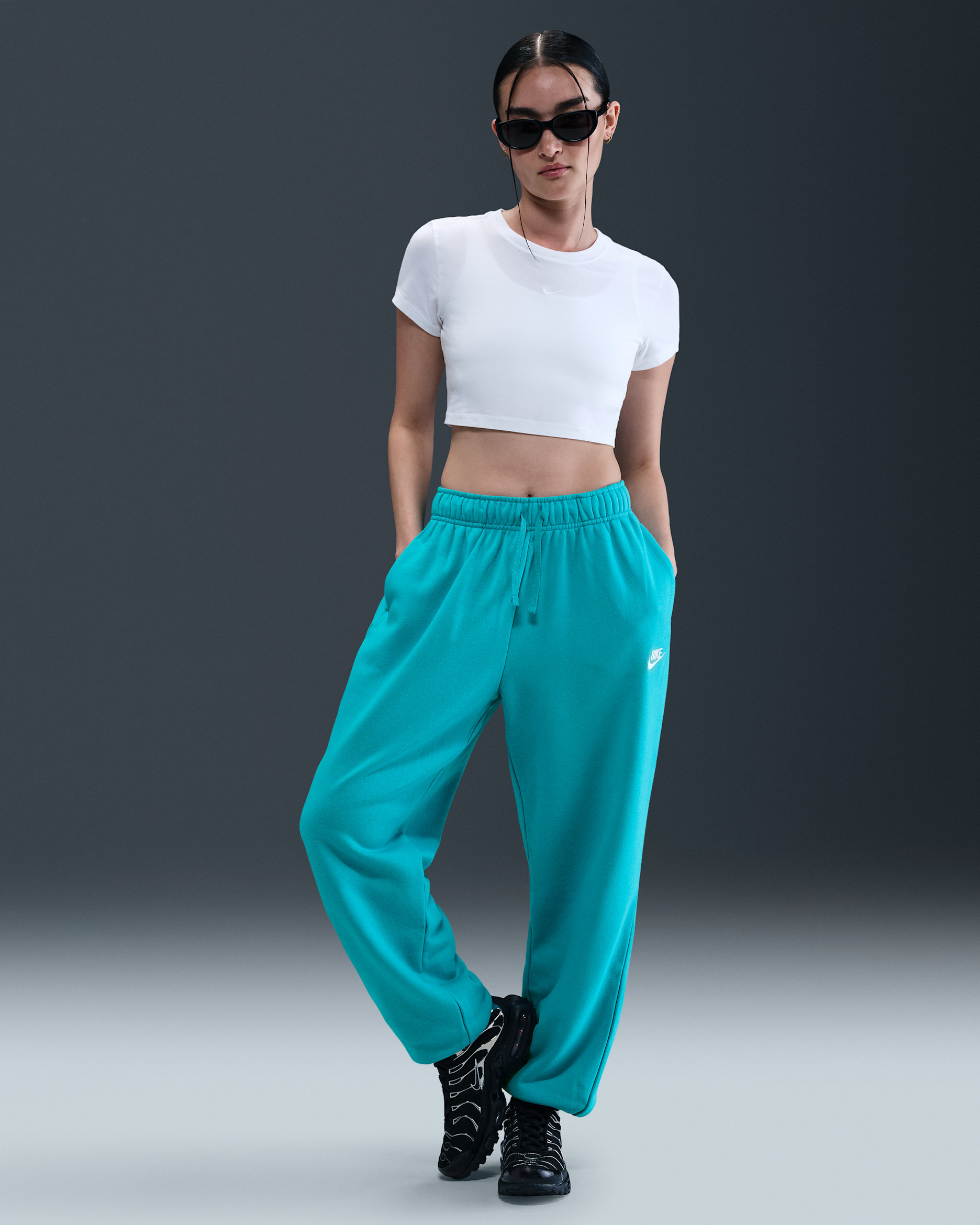 Nike Sportswear Club Fleece Women's Mid-Rise Oversized Sweatpants - Dusty Cactus/White