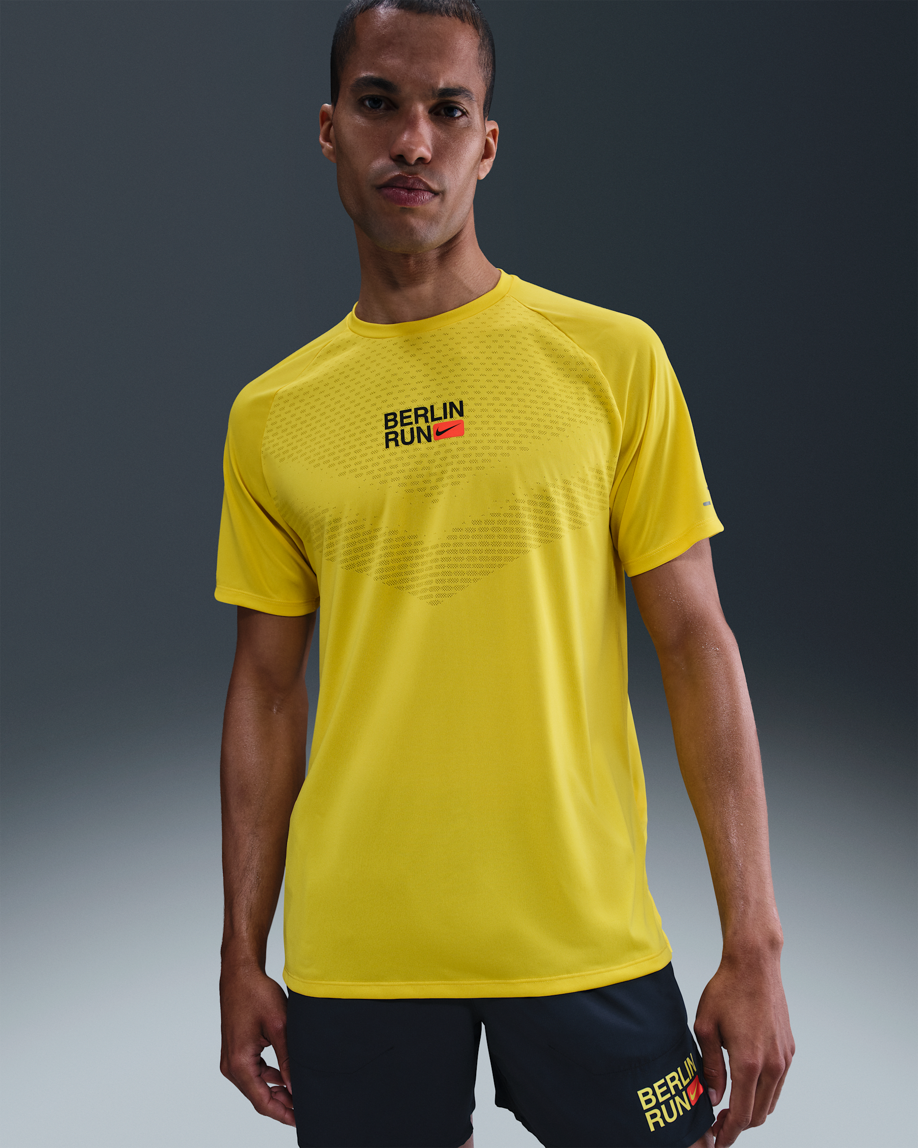 Haut de running à manches courtes Dri-FIT ADV Nike Stride pour homme - Lightning/Lightning