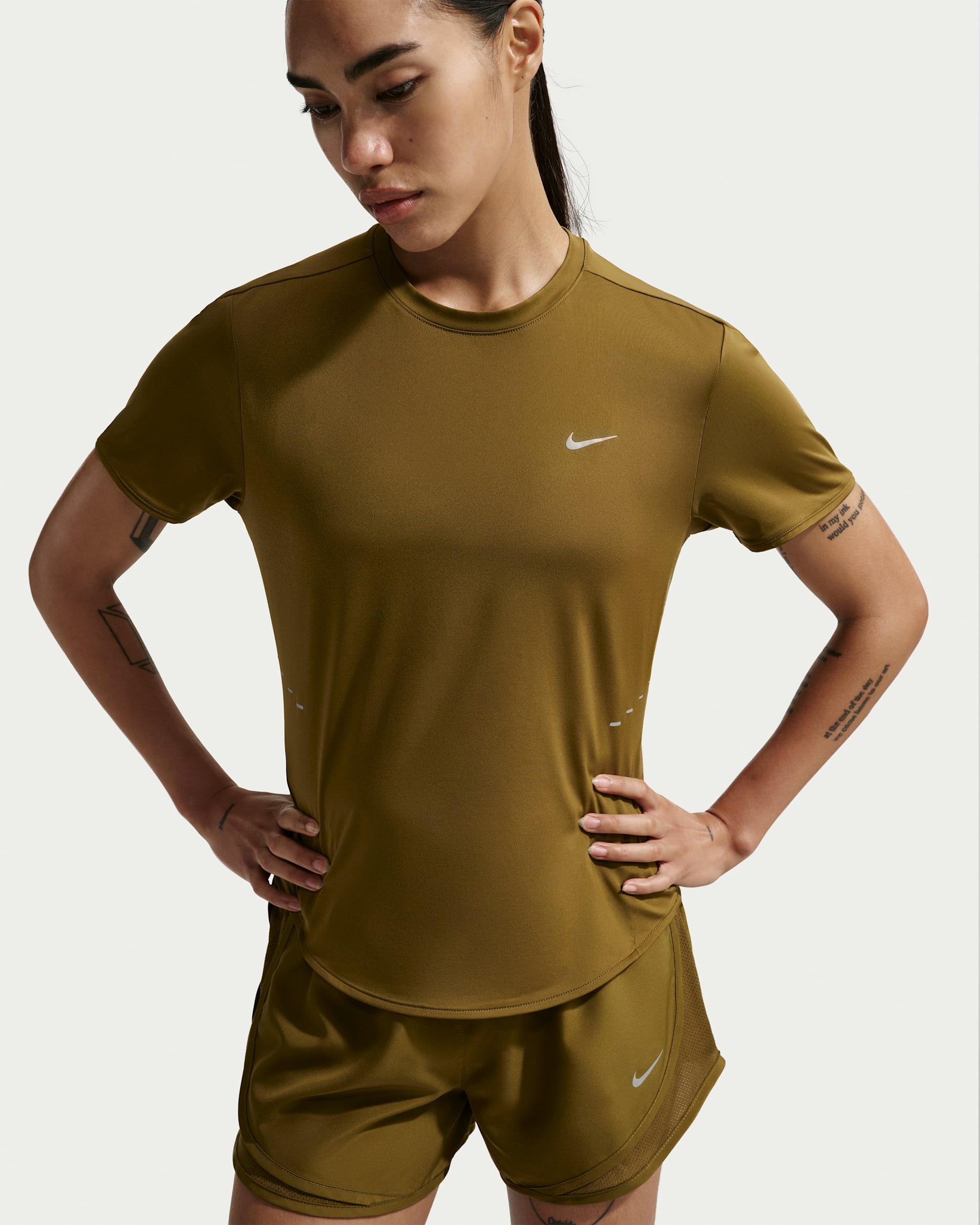 Camisola de running de manga curta Dri-FIT Nike Swift para mulher - Olive Flak