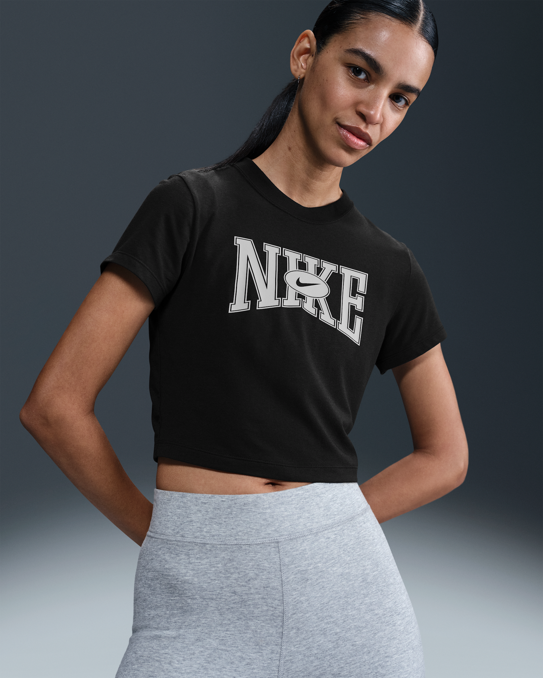 Nike Sportswear Women's Slim Cropped T-Shirt - Black