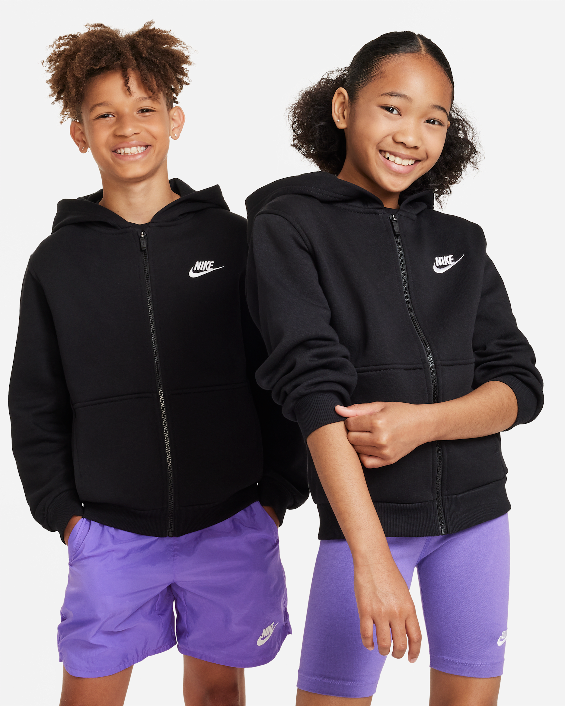 Nike Sportswear Club Fleece Older Kids' Full-Zip Hoodie - Black/White