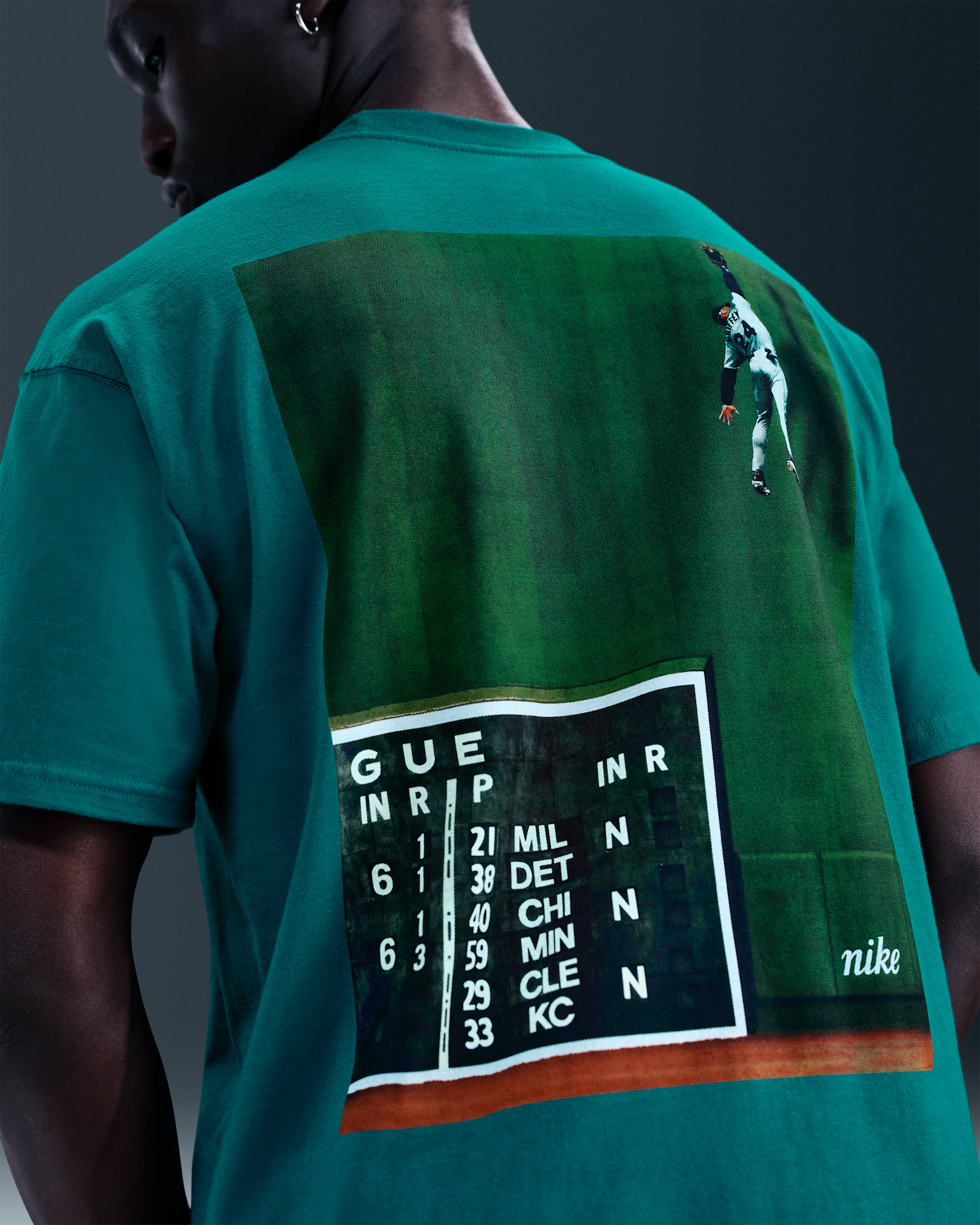 Nike Sportswear Men's Max90 T-Shirt - Fresh Water