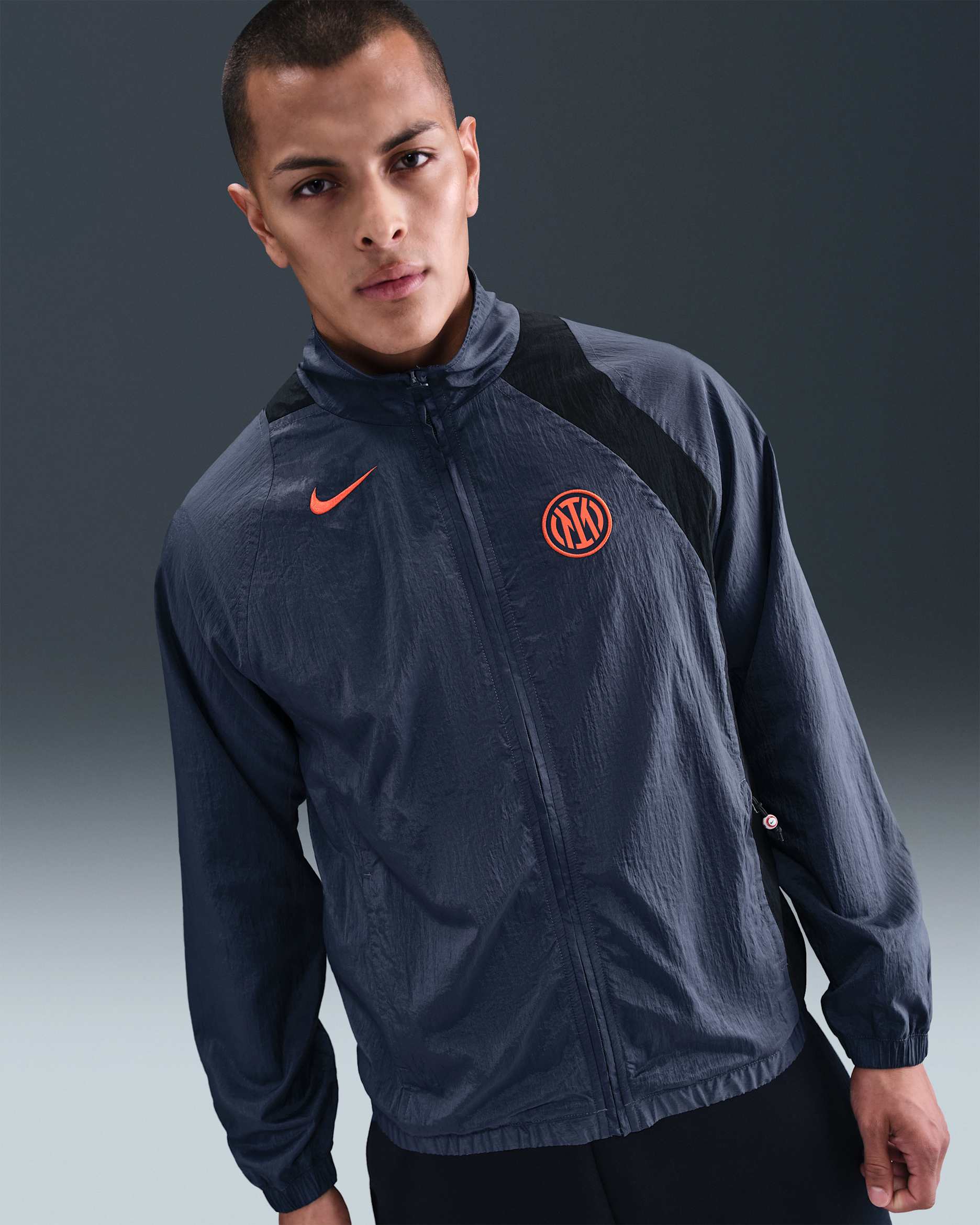Inter Mailand Nike Football Total 90 Fußball-Trainingsjacke (Herren) - Thunder Blue/Schwarz/Safety Orange