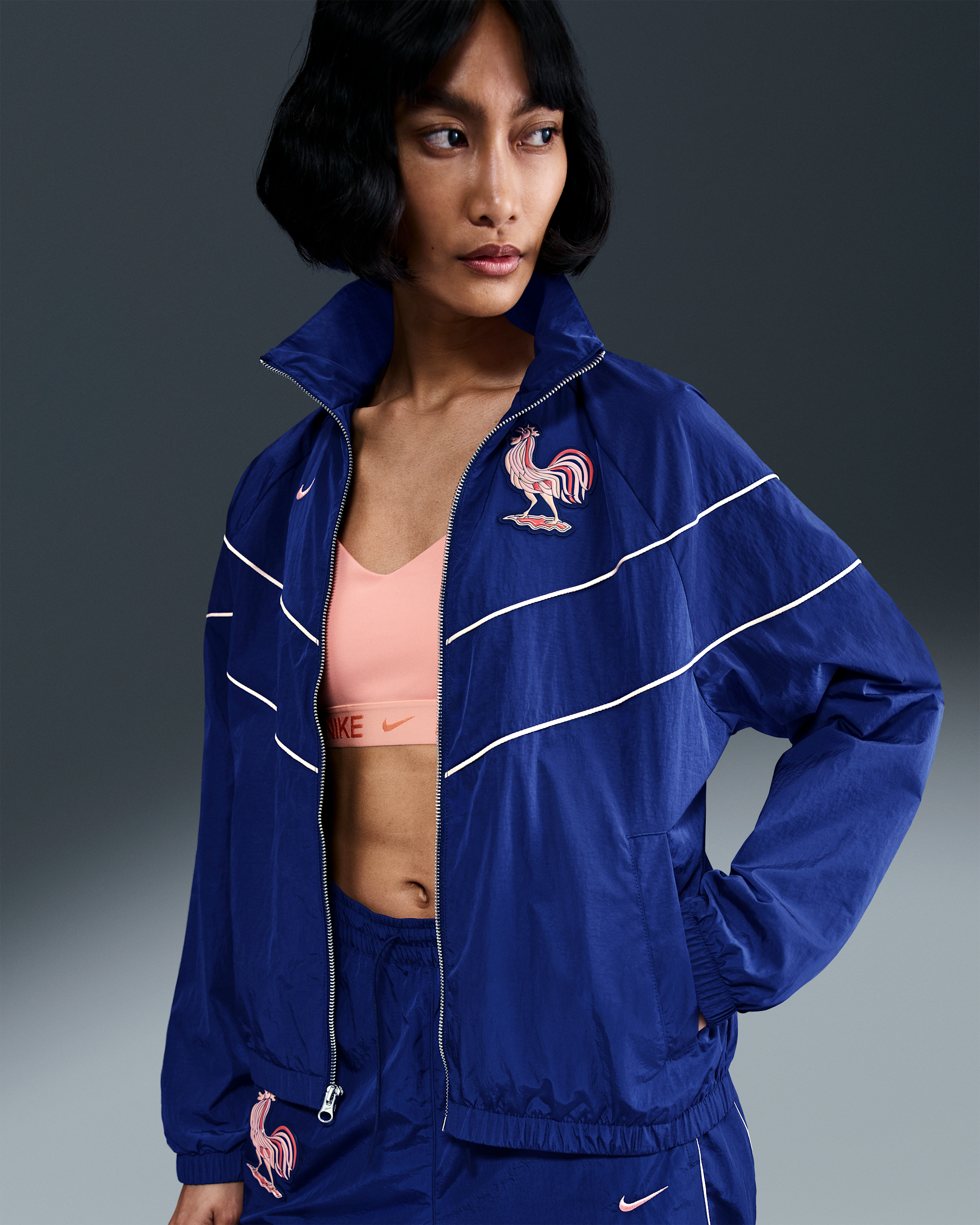 FFF Windrunner Women's Nike Football UV Woven Jacket - Blue Void/Blue Void/Washed Coral/Bleached Coral
