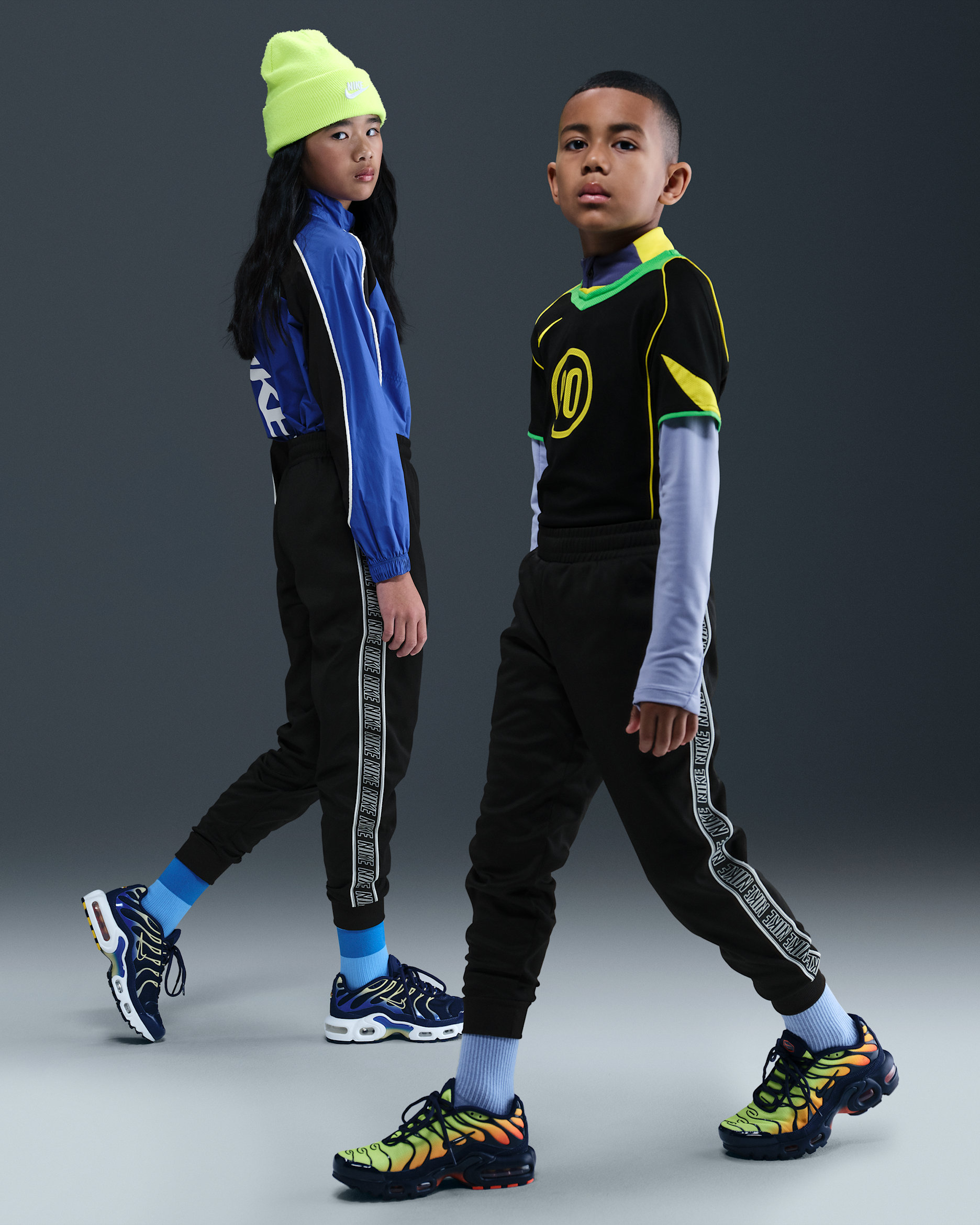 Nike Sportswear Club Older Kids' Dri-FIT Joggers - Black/Black/Black/White