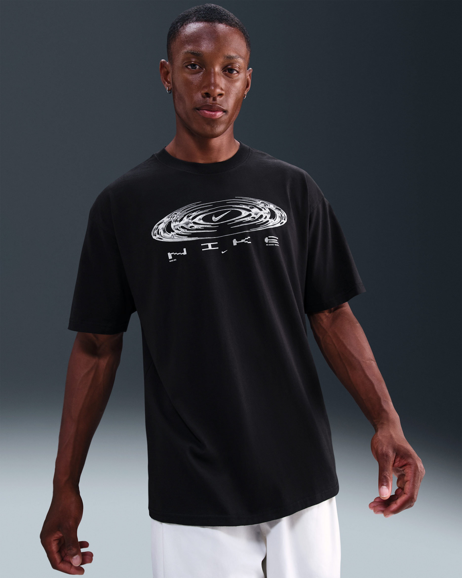 Nike Sportswear Men's Max90 T-Shirt - Black