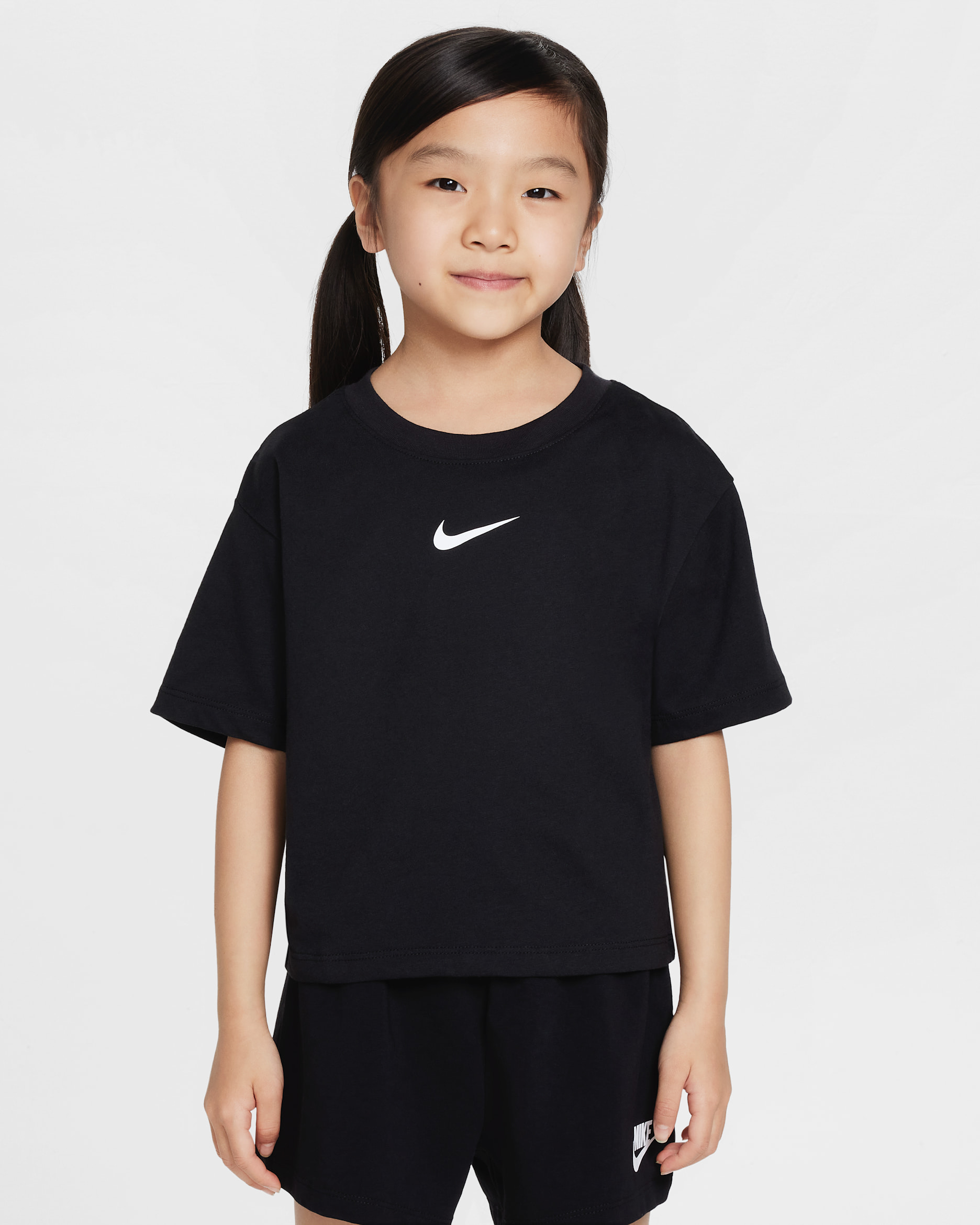 Playera deportiva Femme para niños talla pequeña Nike - Negro