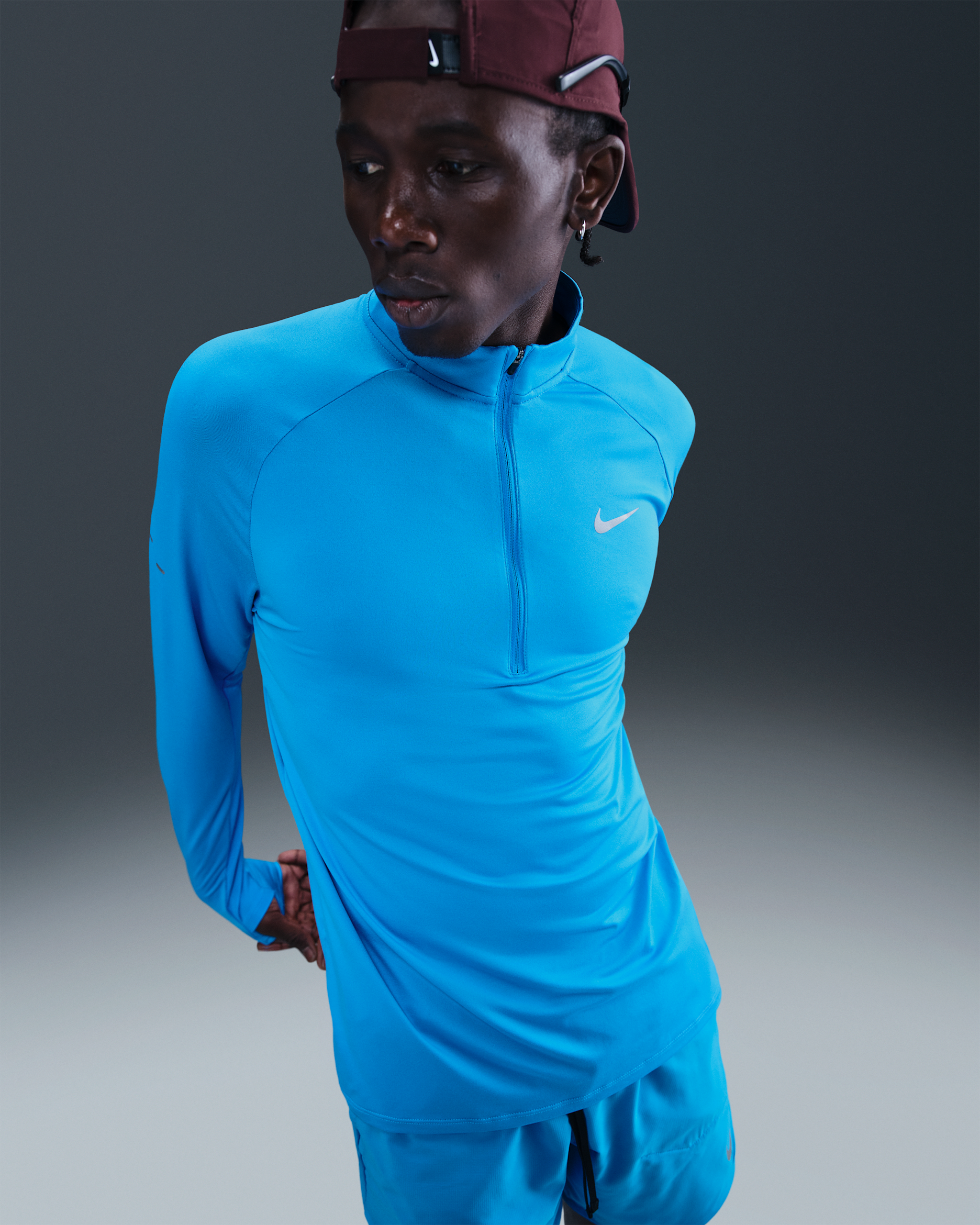 Nike Stride Dri-FIT løpeoverdel med glidelås i halsen til herre - Blue Hero