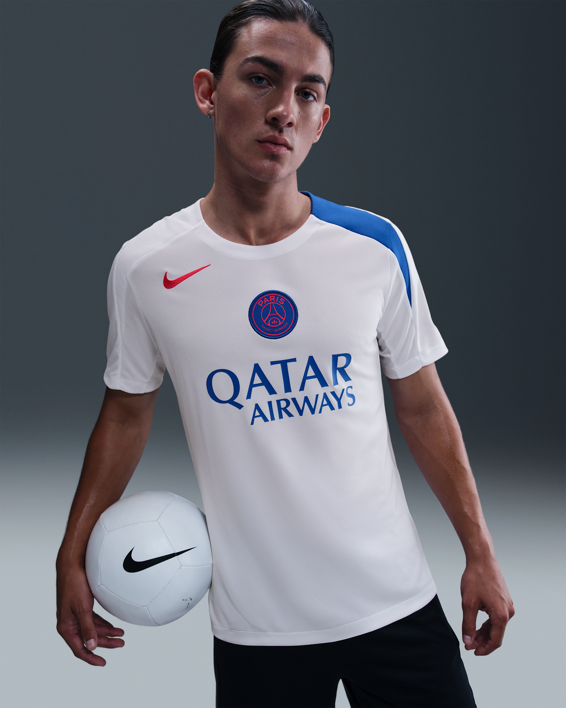 เสื้อฟุตบอลผู้ชายแบบถัก Nike Dri-FIT Total 90 PSG Strike Third - ขาว/ขาว/Hyper Royal/Global Red