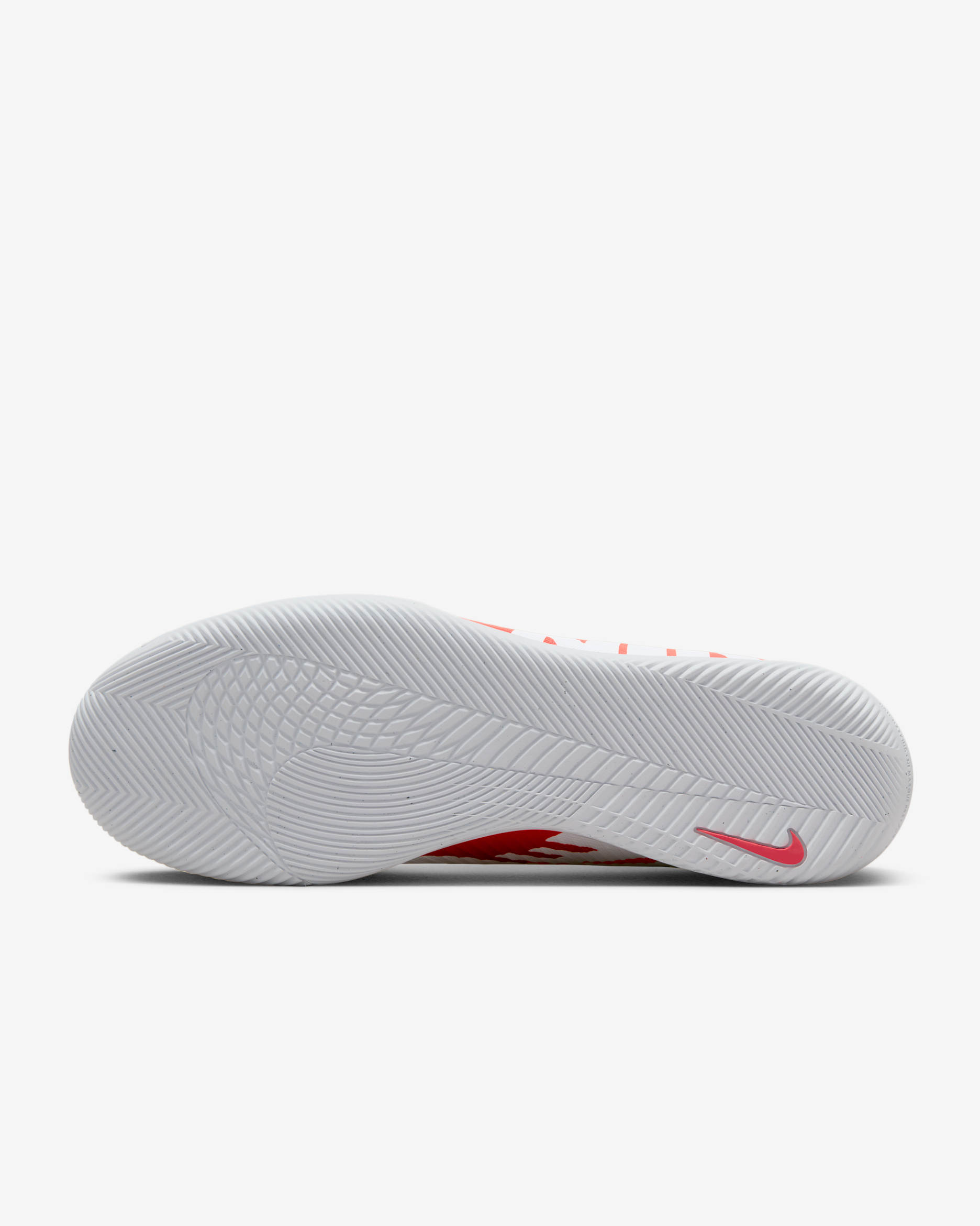 Nike Mercurial Vapor 15 Club Indoor/Court Low-Top Soccer Shoes