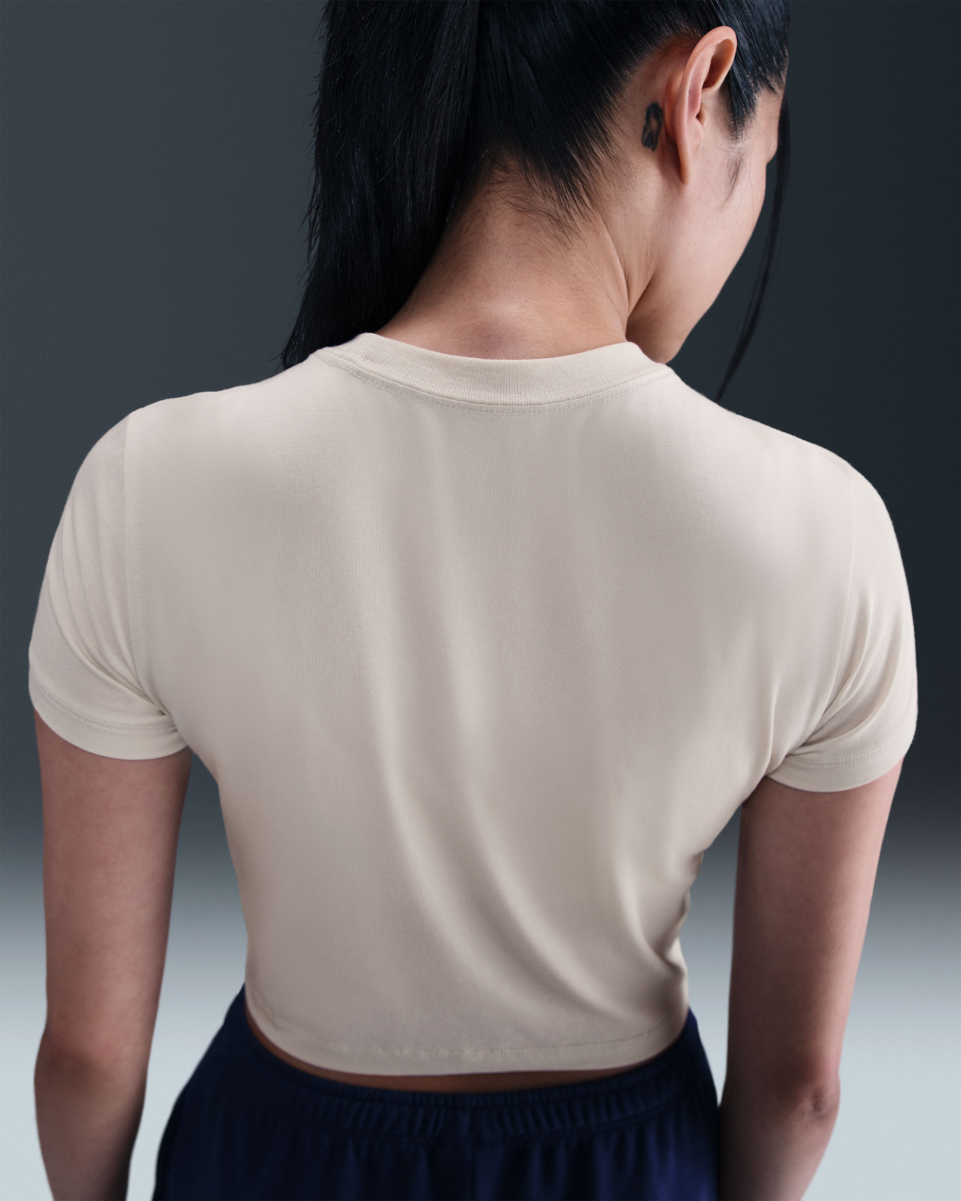 Nike Sportswear Chill Knit Women's Cropped T-Shirt