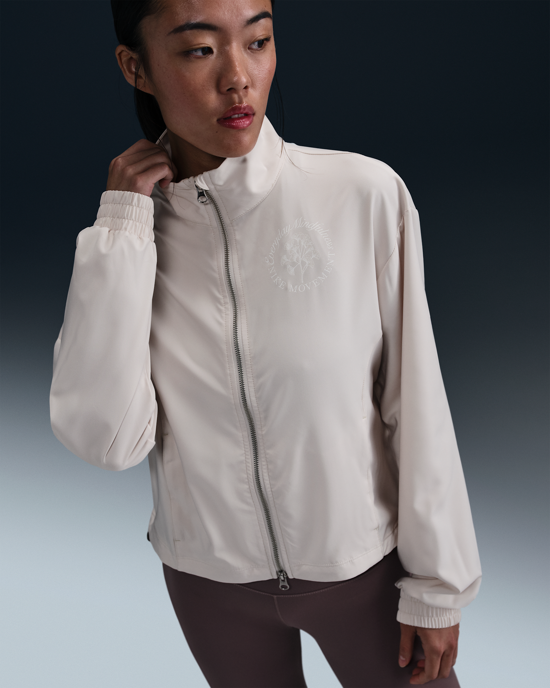 Nike One Relaxed Women's Dri-FIT Jacket - Light Orewood Brown/Sail