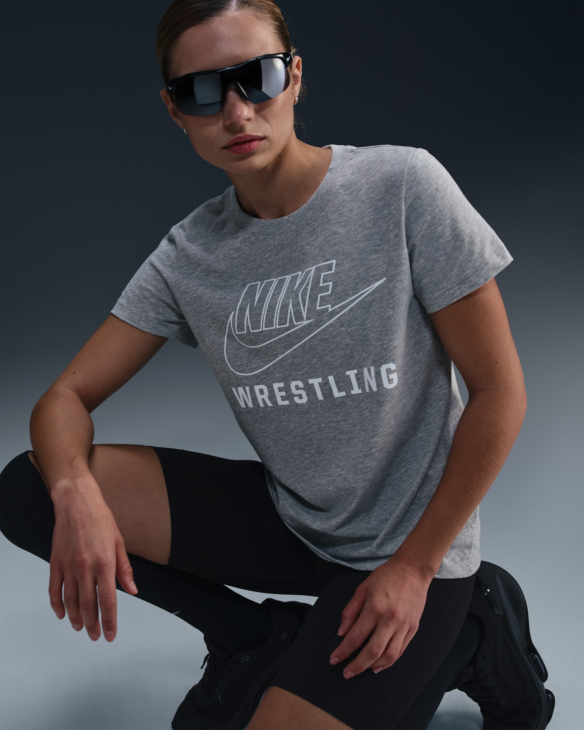 Nike Swoosh Women's Wrestling T-Shirt - Dark Grey Heather