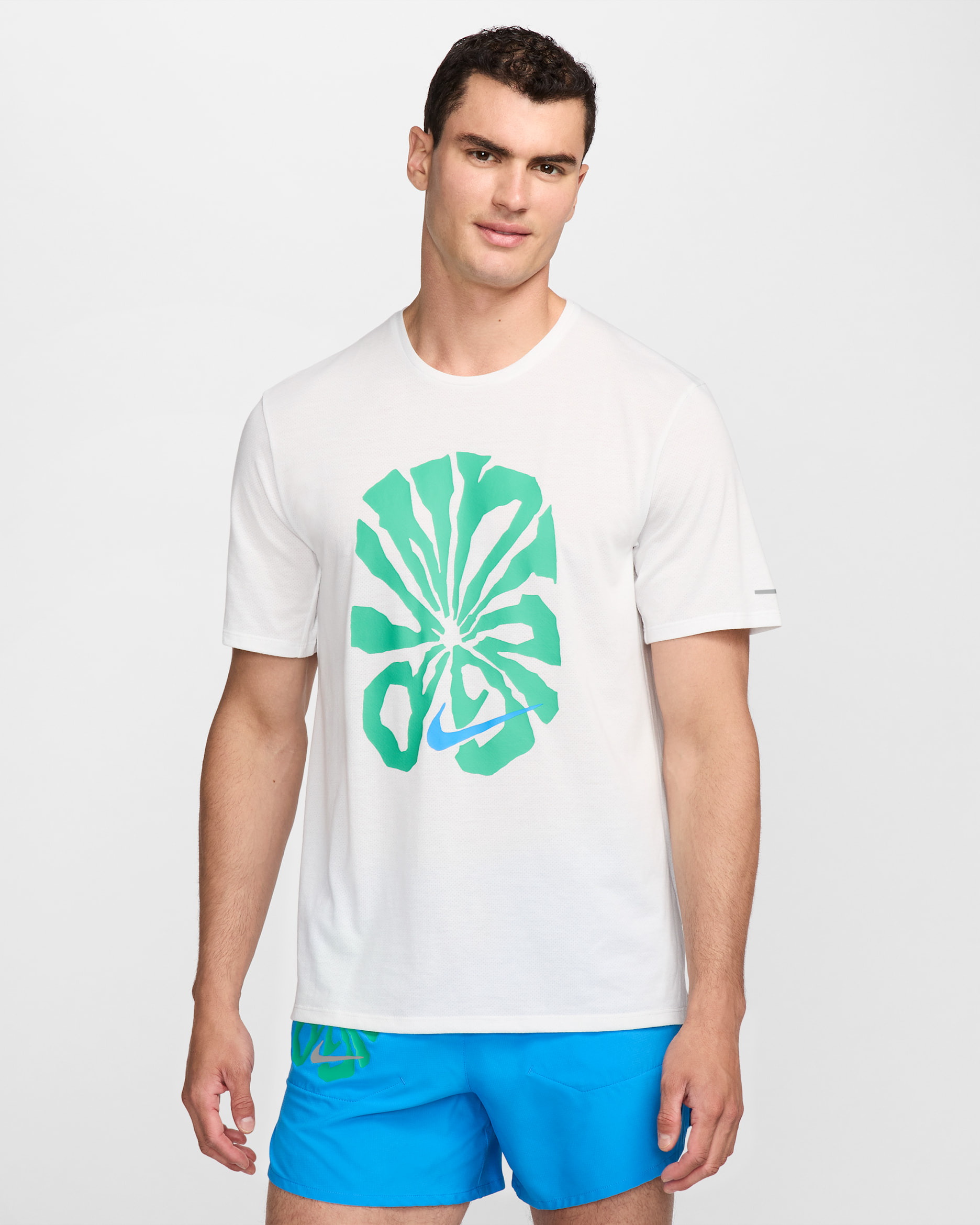 Playera de correr de manga corta Dri-FIT para hombre Nike Rise 365 Run Energy - Blanco cumbre/Azul foto claro