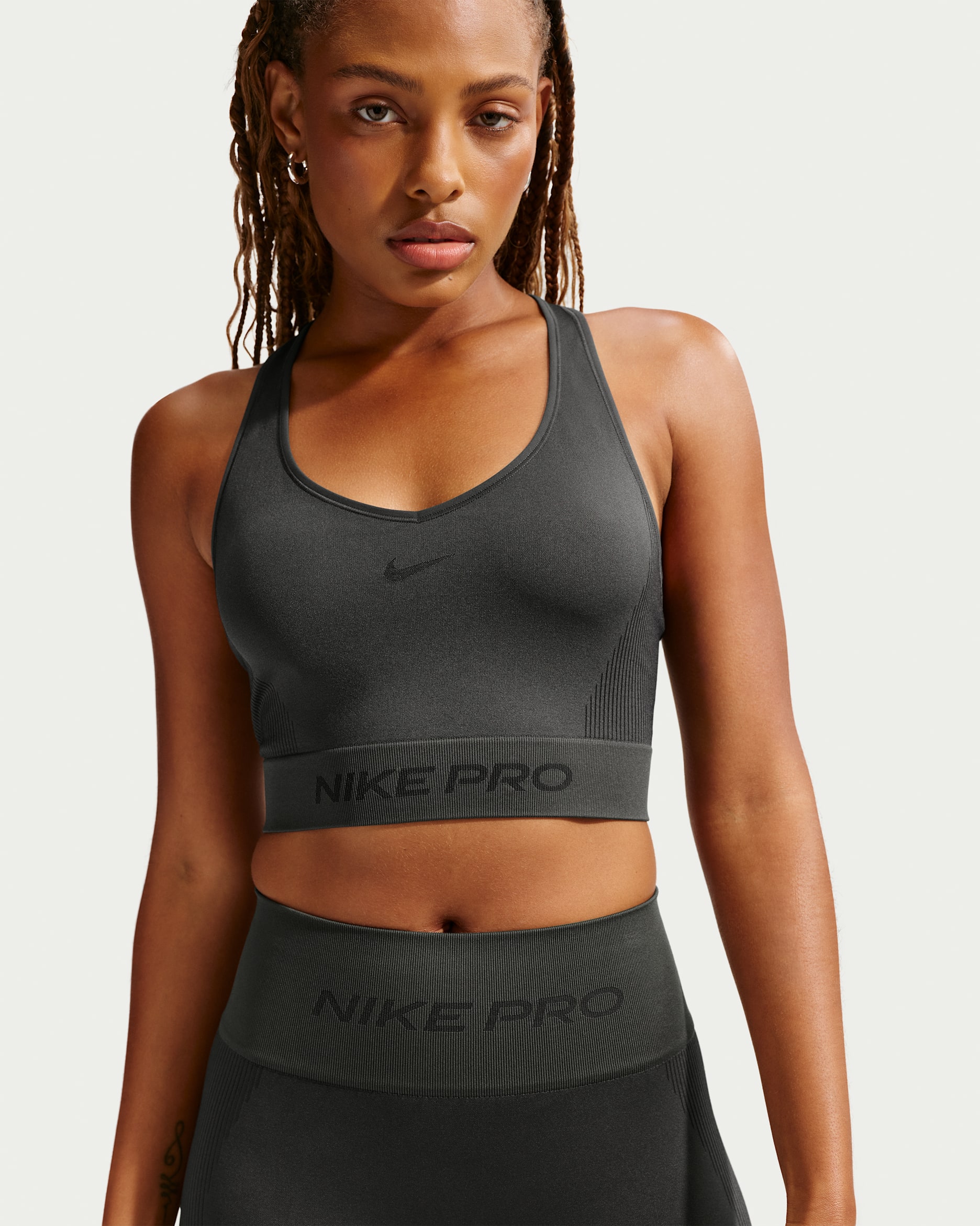 Nike Pro Seamless Women's Dri-FIT Cropped Tank Top - Dark Smoke Grey