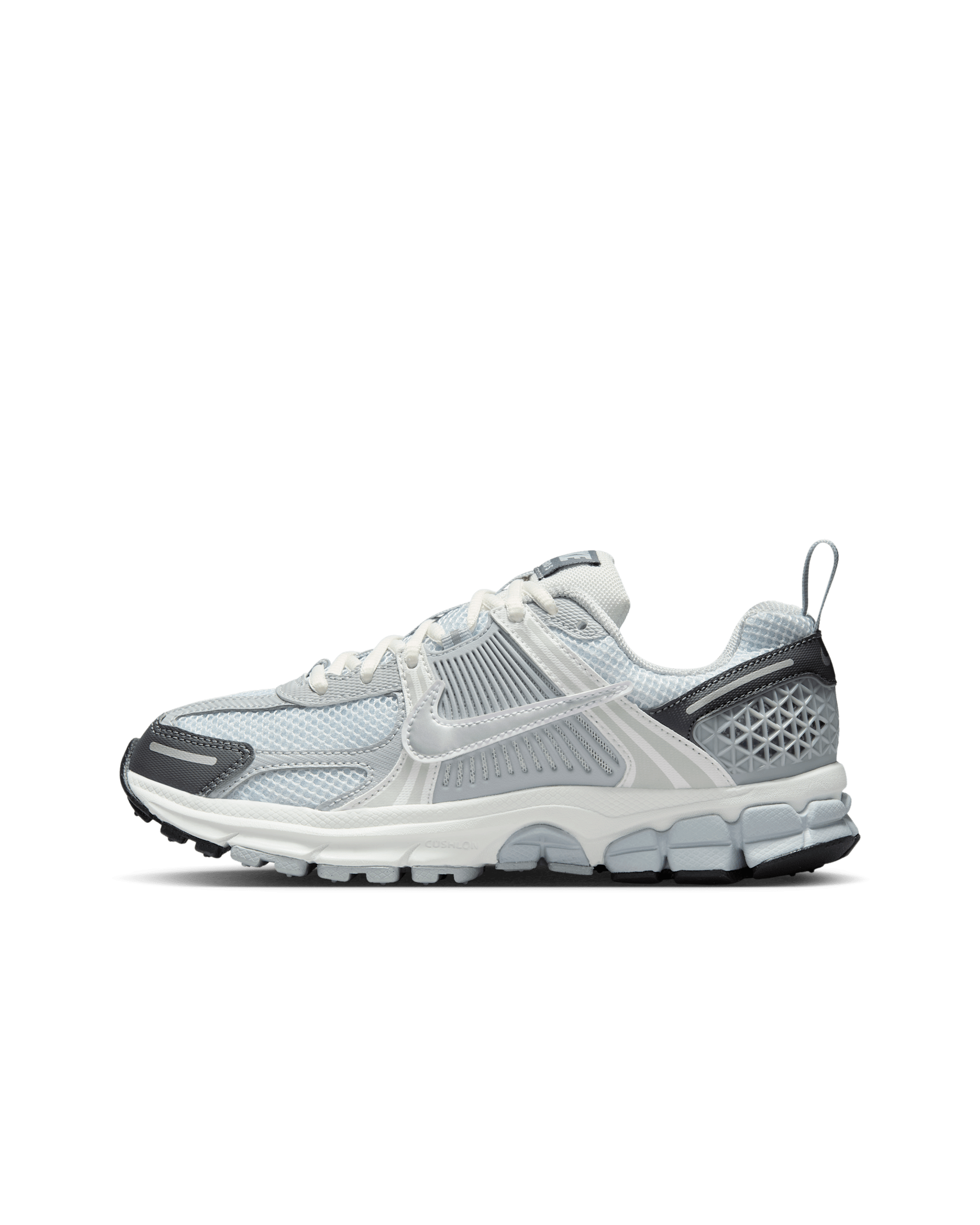 Nike Vomero 5 Older Kids' Shoes with Reflective Design Accents - Pure Platinum/Summit White/Dark Grey/Metallic Silver