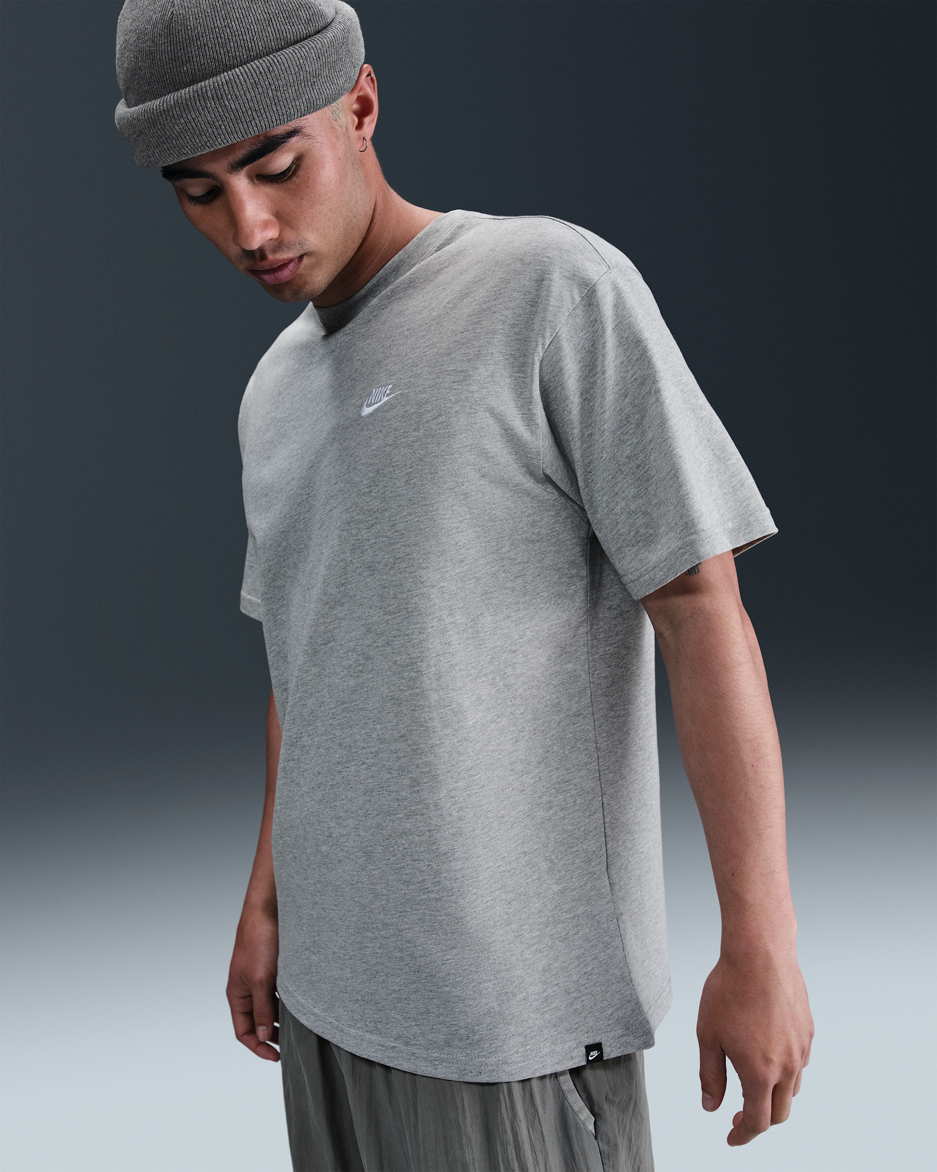 나이키 스포츠웨어 클럽 남성 티셔츠 - 다크 그레이 헤더