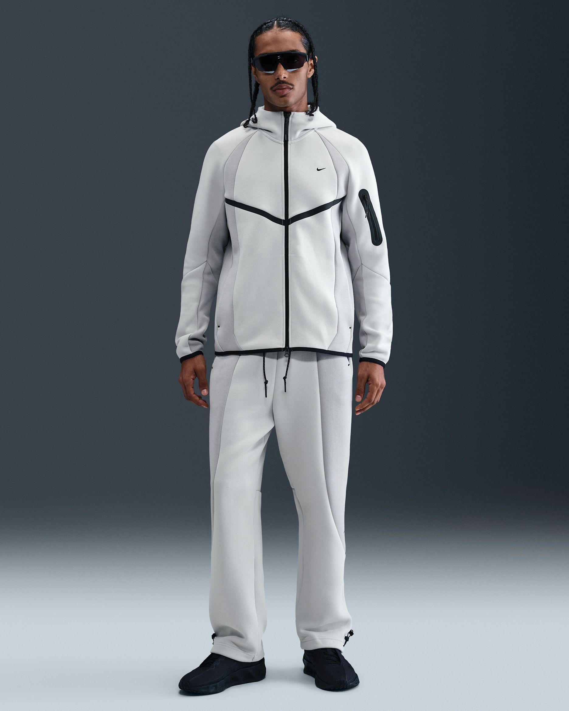 Nike Tech Men's Color-Block Open-Hem Fleece Pants - Light Silver/Light Smoke Grey/Black