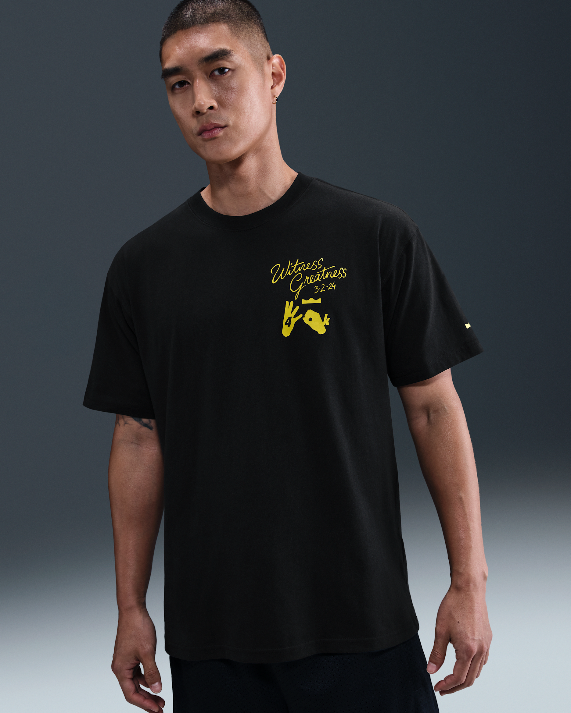 レブロン "Uncharted"⁠メンズ マックス90 バスケットボール Tシャツ - ブラック