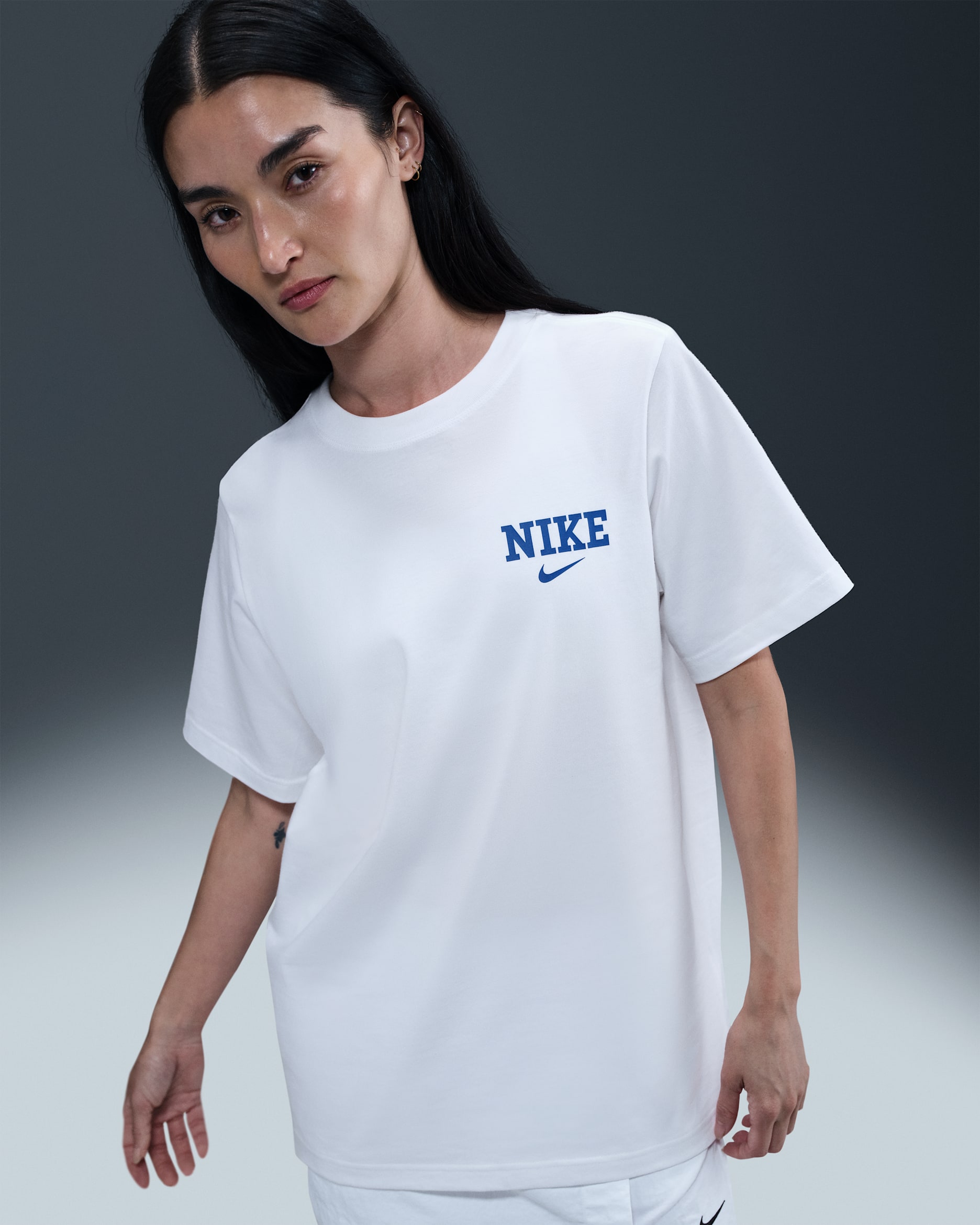 Nike Sportswear Women's Loose T-Shirt - White