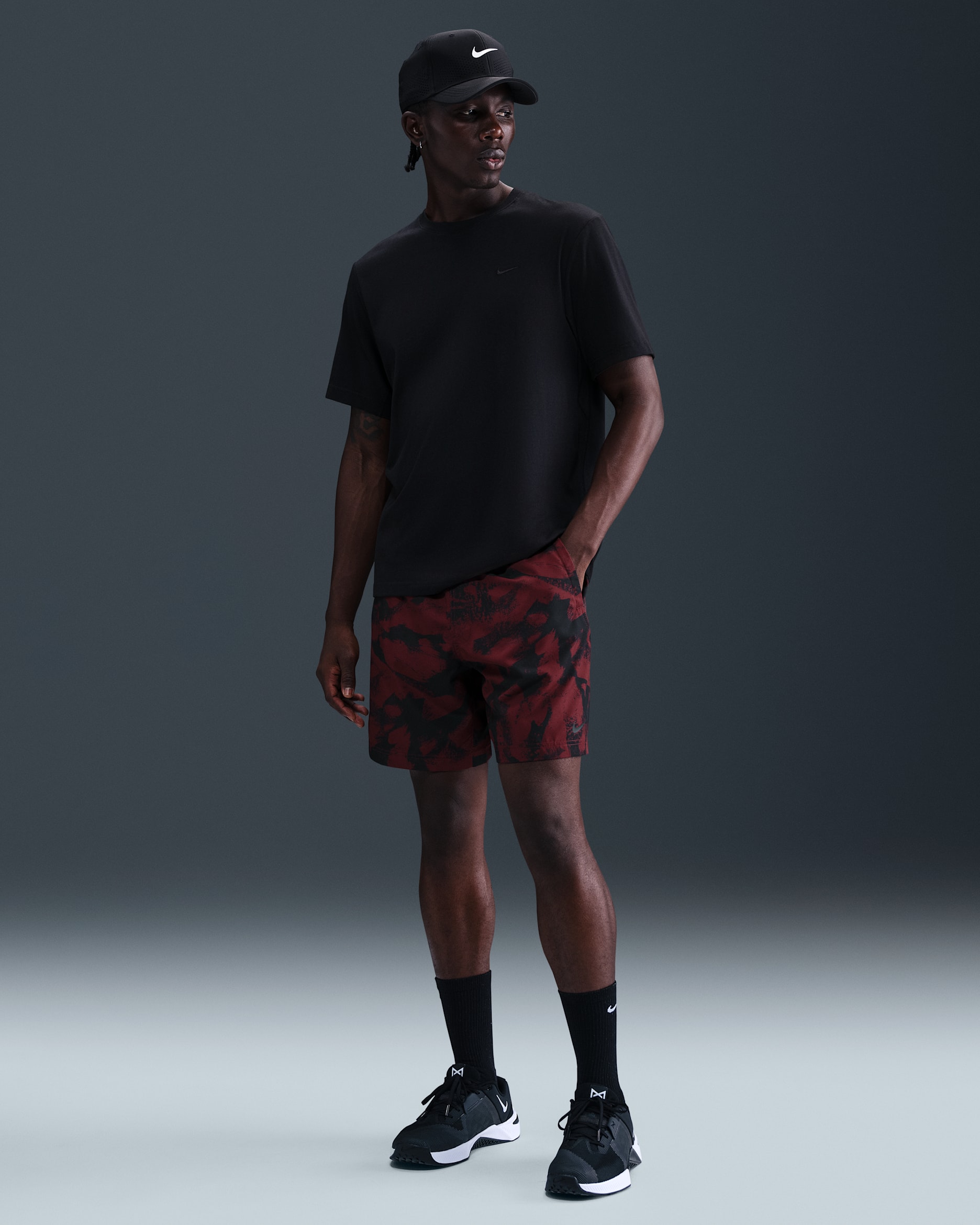 Nike Form Men's Dri-FIT 7" Unlined Versatile Shorts - Dark Team Red/Black