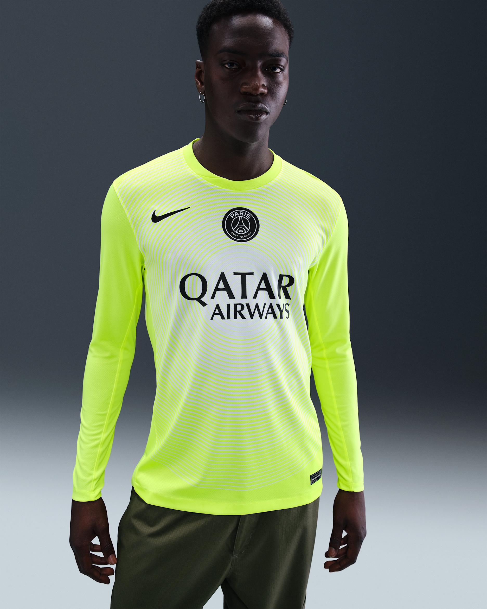 Paris Saint-Germain 2025/26 Stadium Goalkeeper Third Men's Nike Dri-FIT Football Replica Shirt - Volt/White/Black