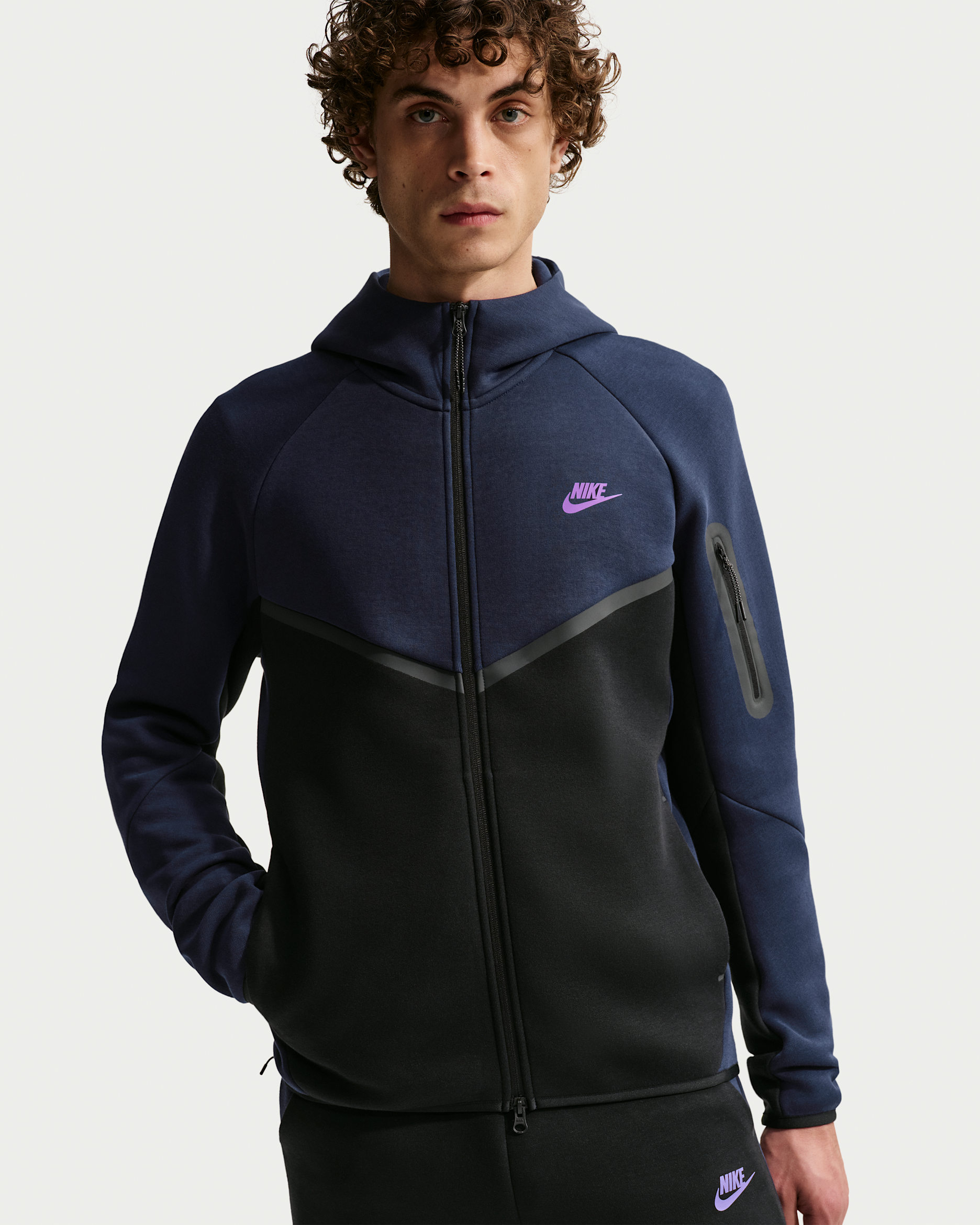 Fleecejacka Nike Tech Windrunner med hel dragkedja för män - Obsidian/Svart/Bright Violet
