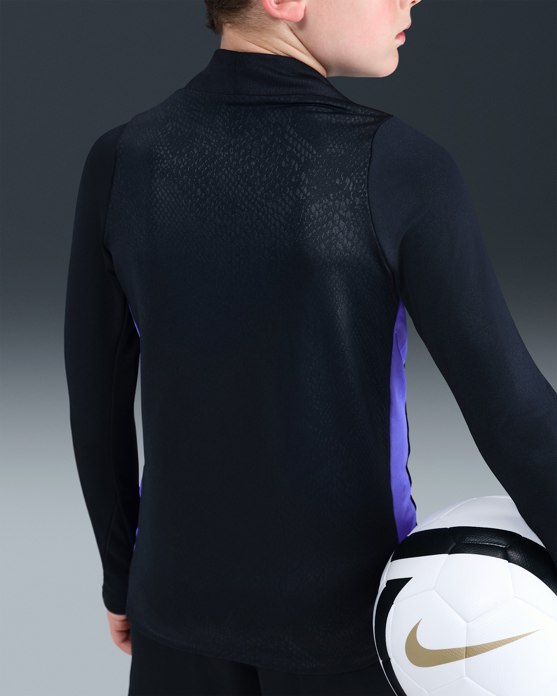 F.C. Barcelona Strike Away Older Kids' Kobe Dri-FIT Football Pre-Match Drill Top