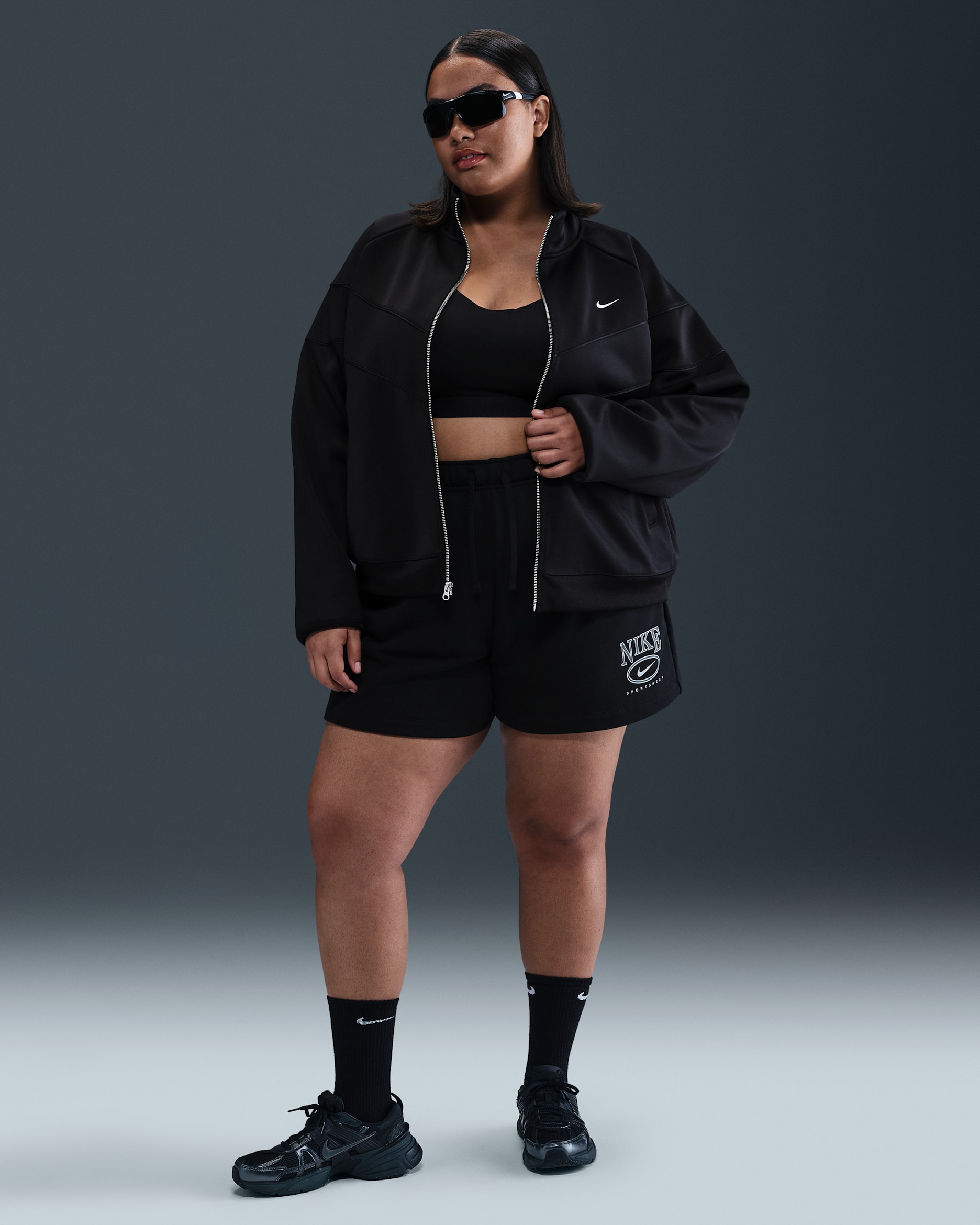 Nike Sportswear Club Fleece Women's Mid-Rise 4" Graphic Shorts (Plus Size) - Black