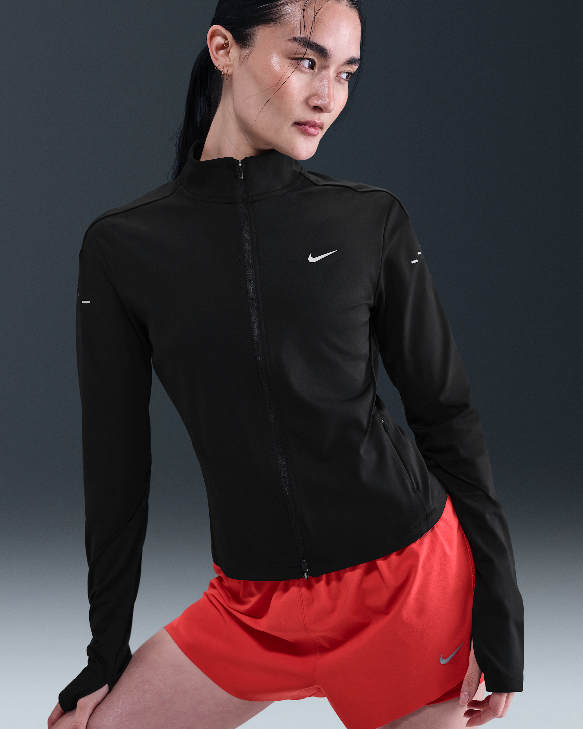 Nike Swift Capa intermedia de running con cremallera completa Dri-FIT - Mujer - Negro