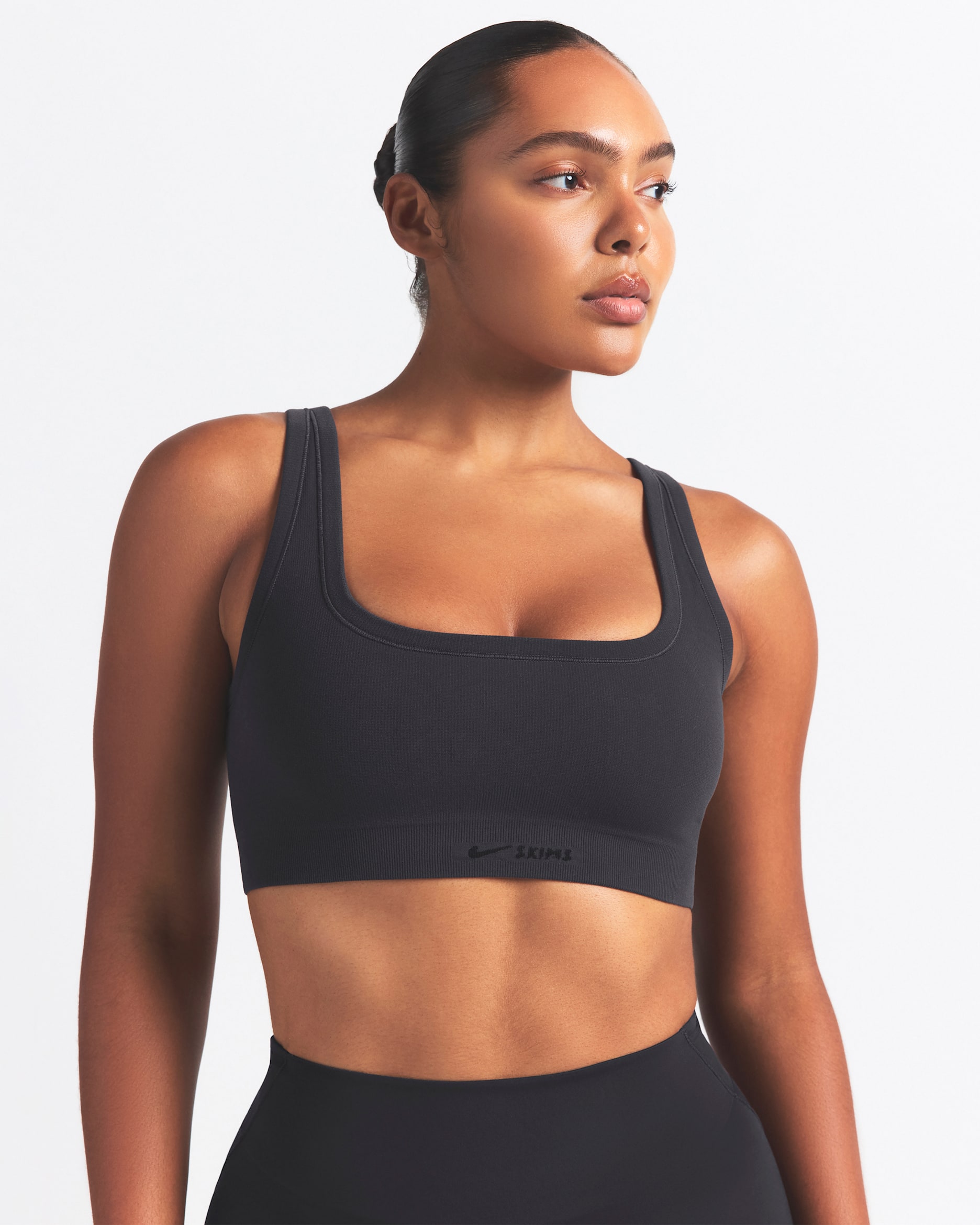 NikeSKIMS Vintage Seamless Women's Scoop Bra - NSKM OBSIDIAN