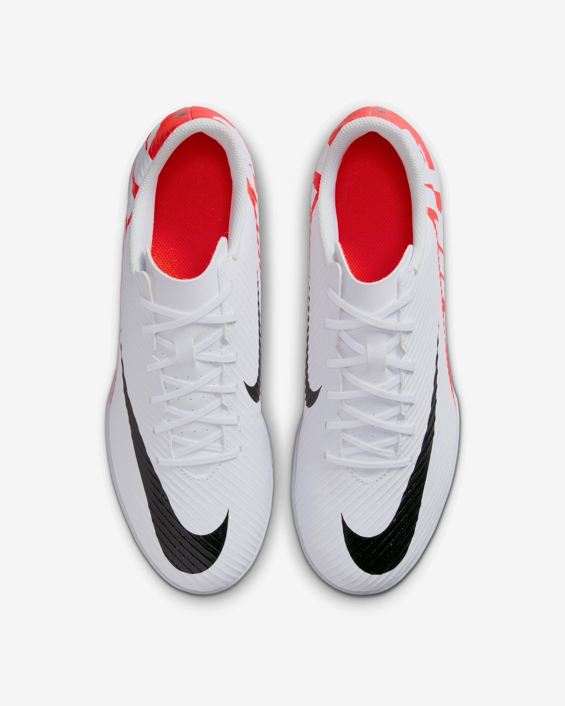Nike Mercurial Vapor 15 Club Indoor/Court Low-Top Soccer Shoes