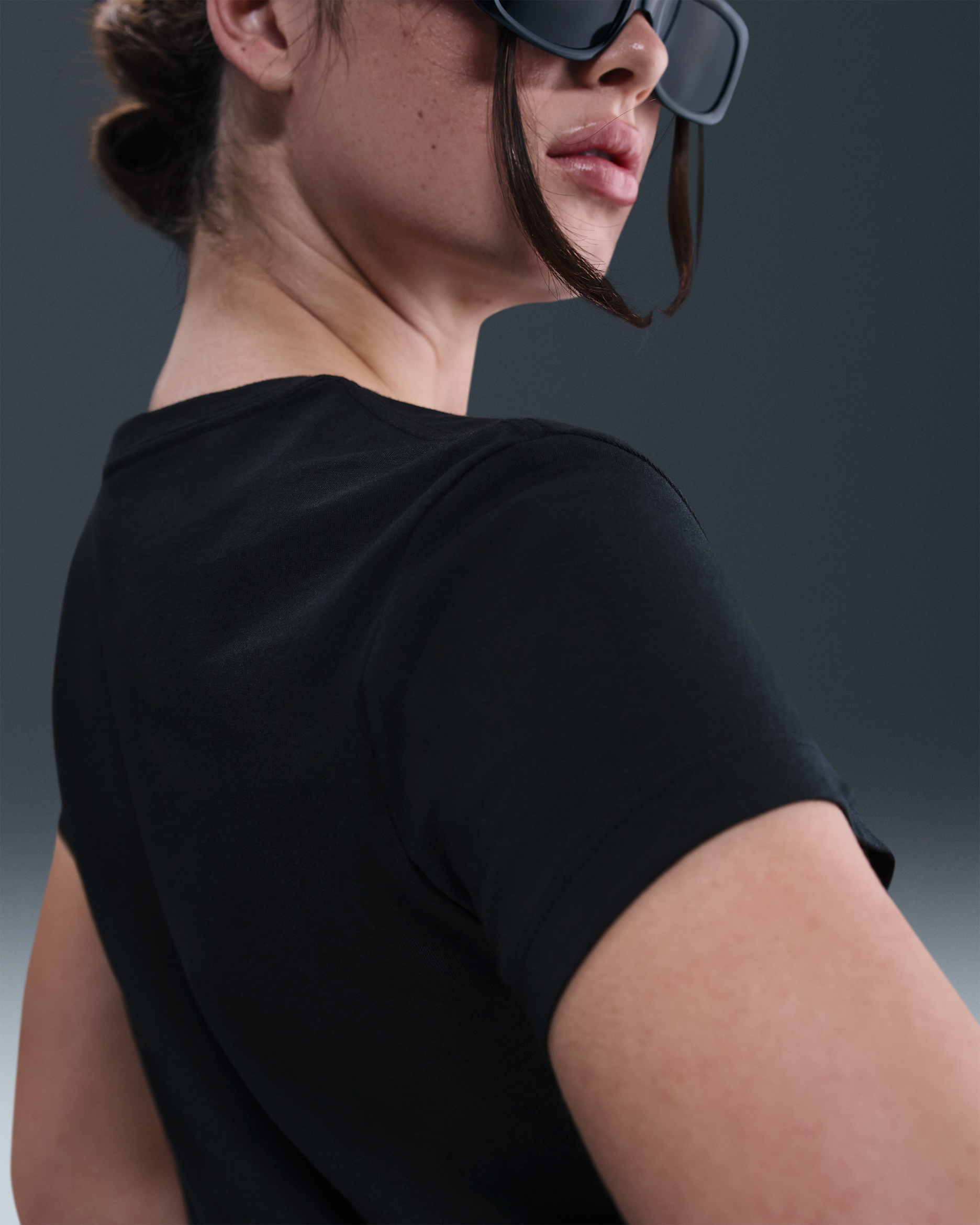 Nike Sportswear Women's Short-Sleeve Graphic T-Shirt