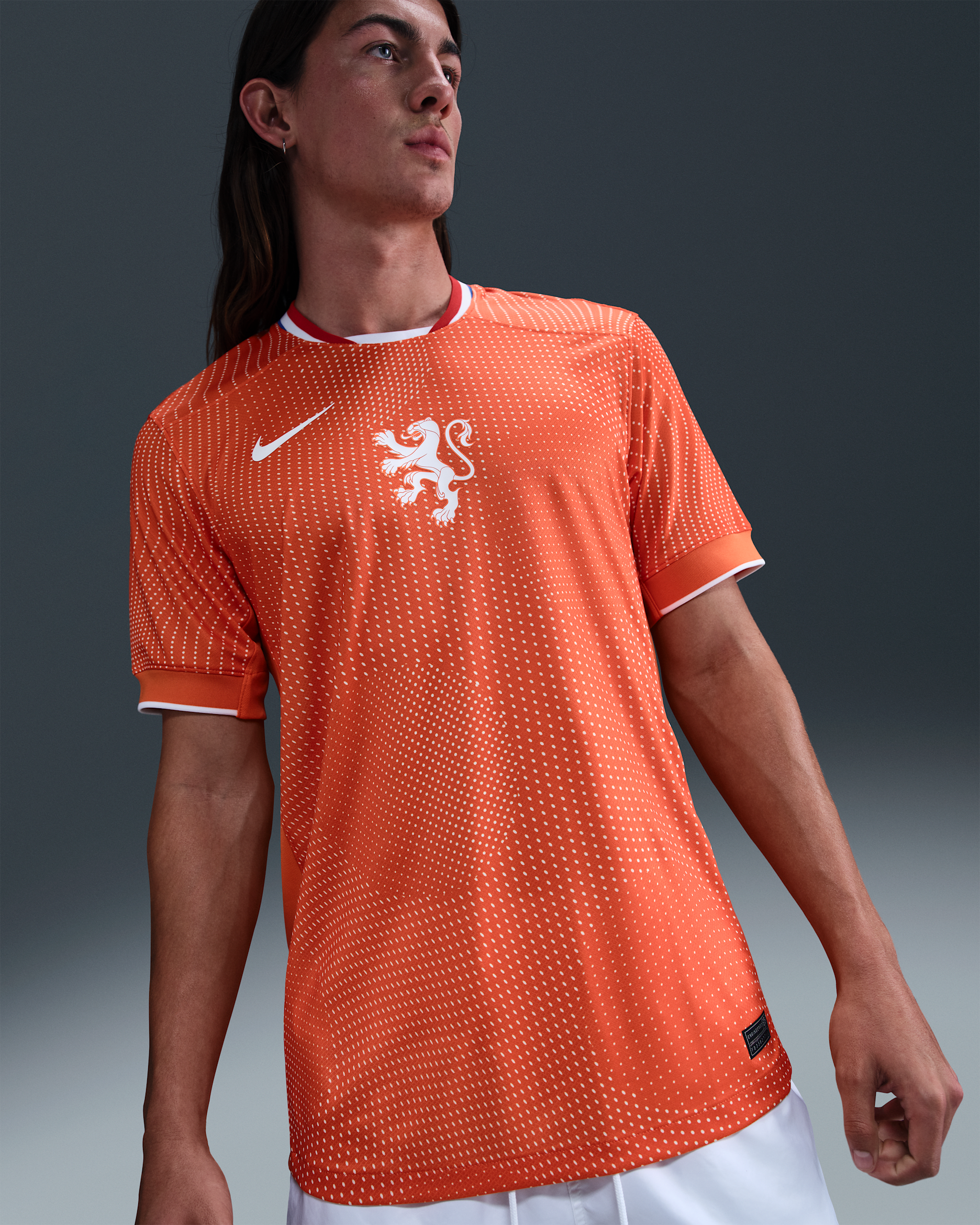 Fotbollströja Nederländerna 2025 Stadium (hemmaställ, kvinnor) Nike Dri-FIT Replica för män - Safety Orange/Vit