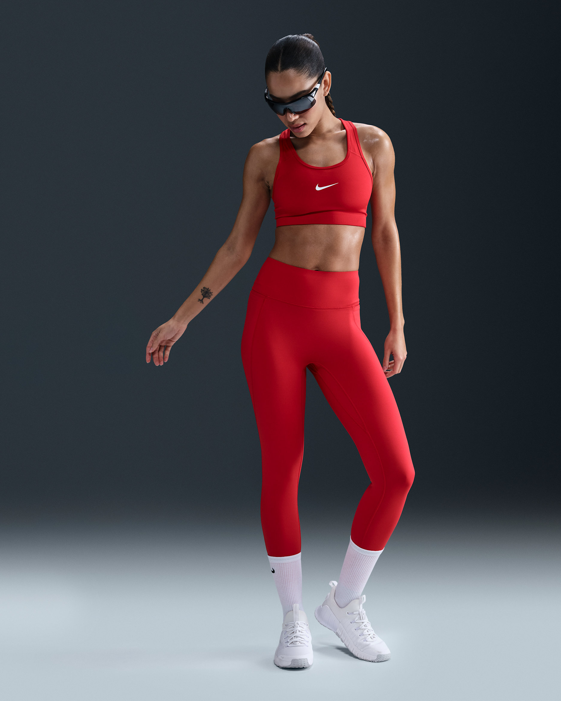 Nike Universa Women's High-Waisted 7/8 Leggings with No Front Seam - University Red/University Red/Varsity Red